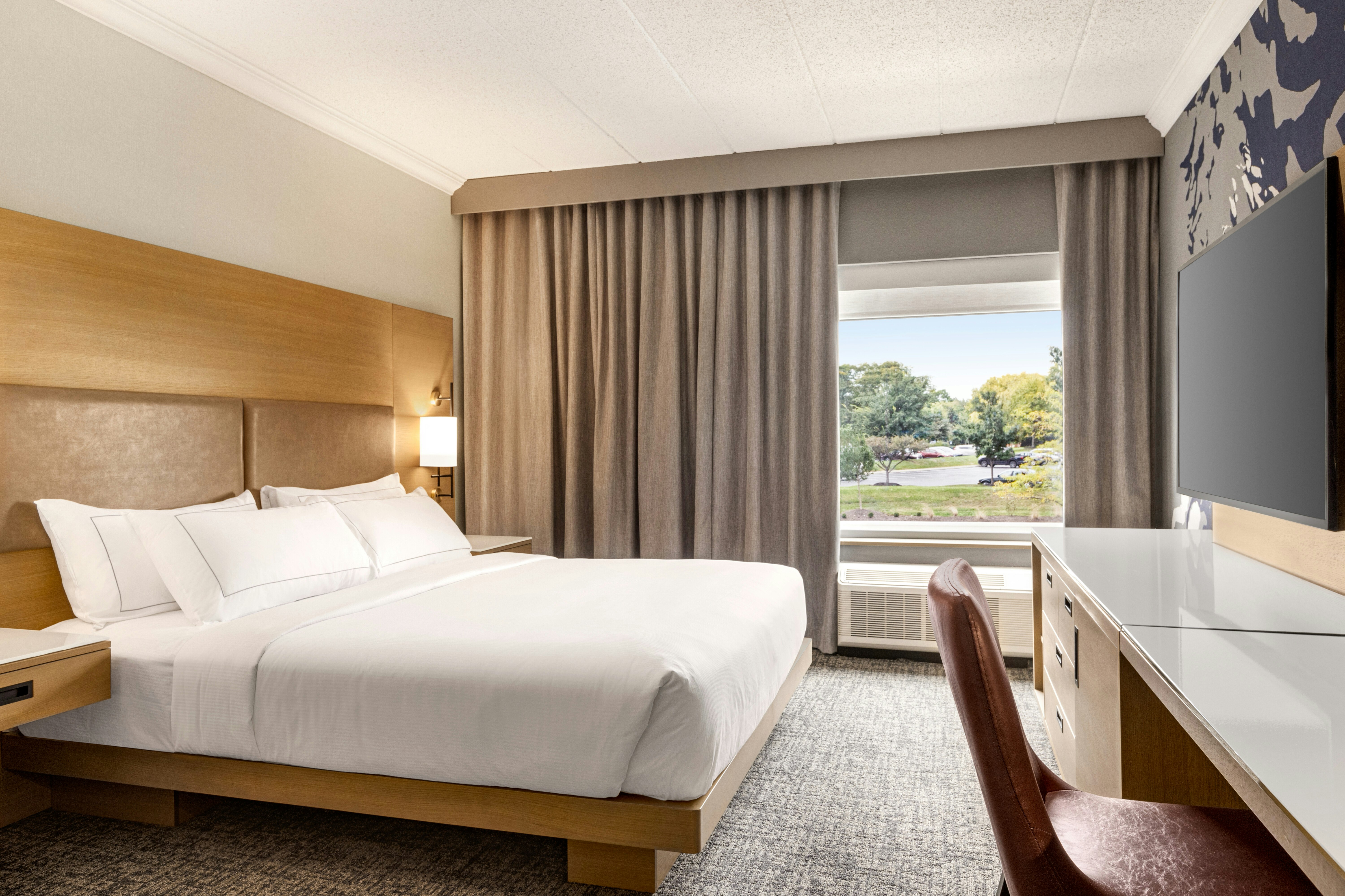 1 KING BED
