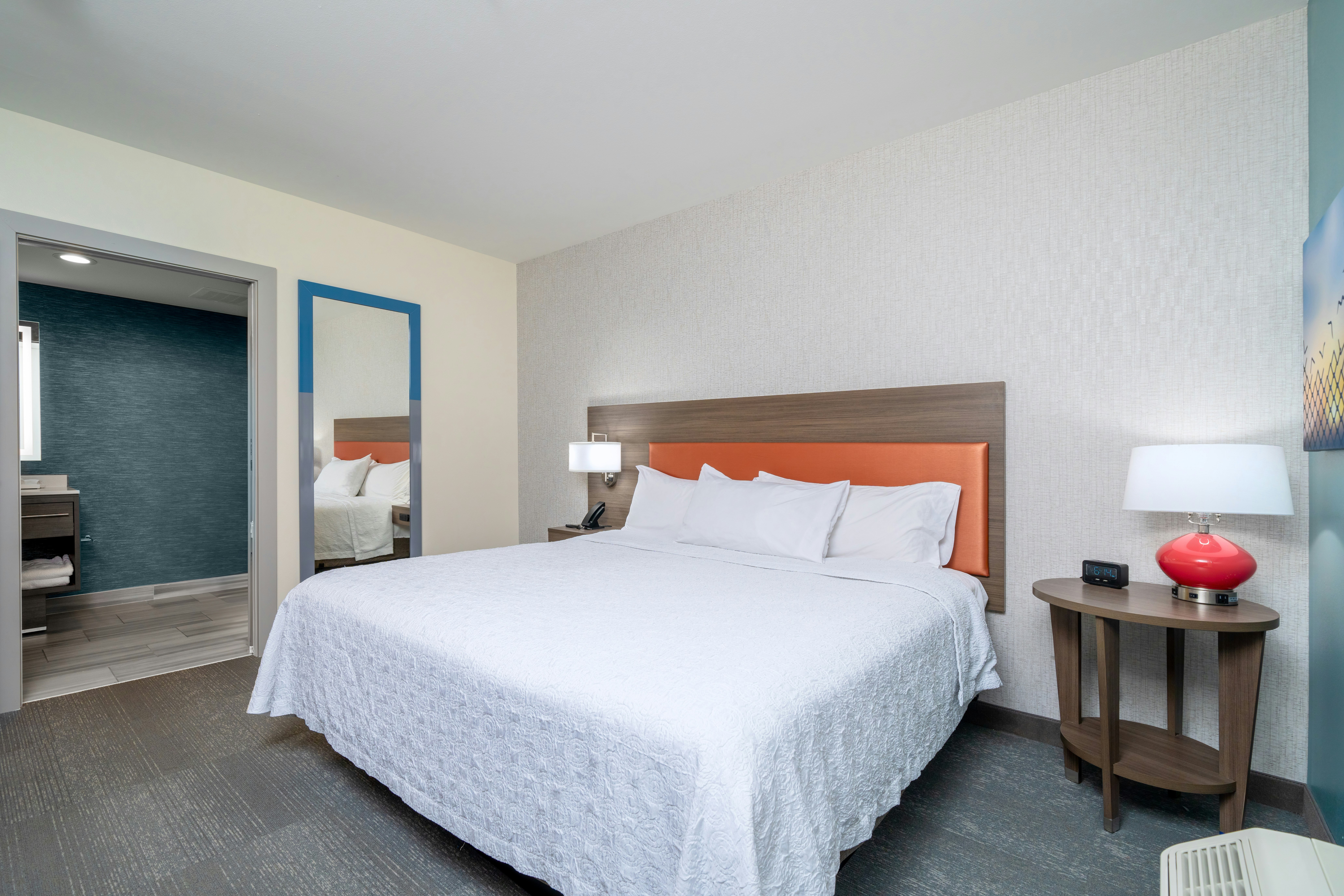 1 KING 1BEDROOM SUITE