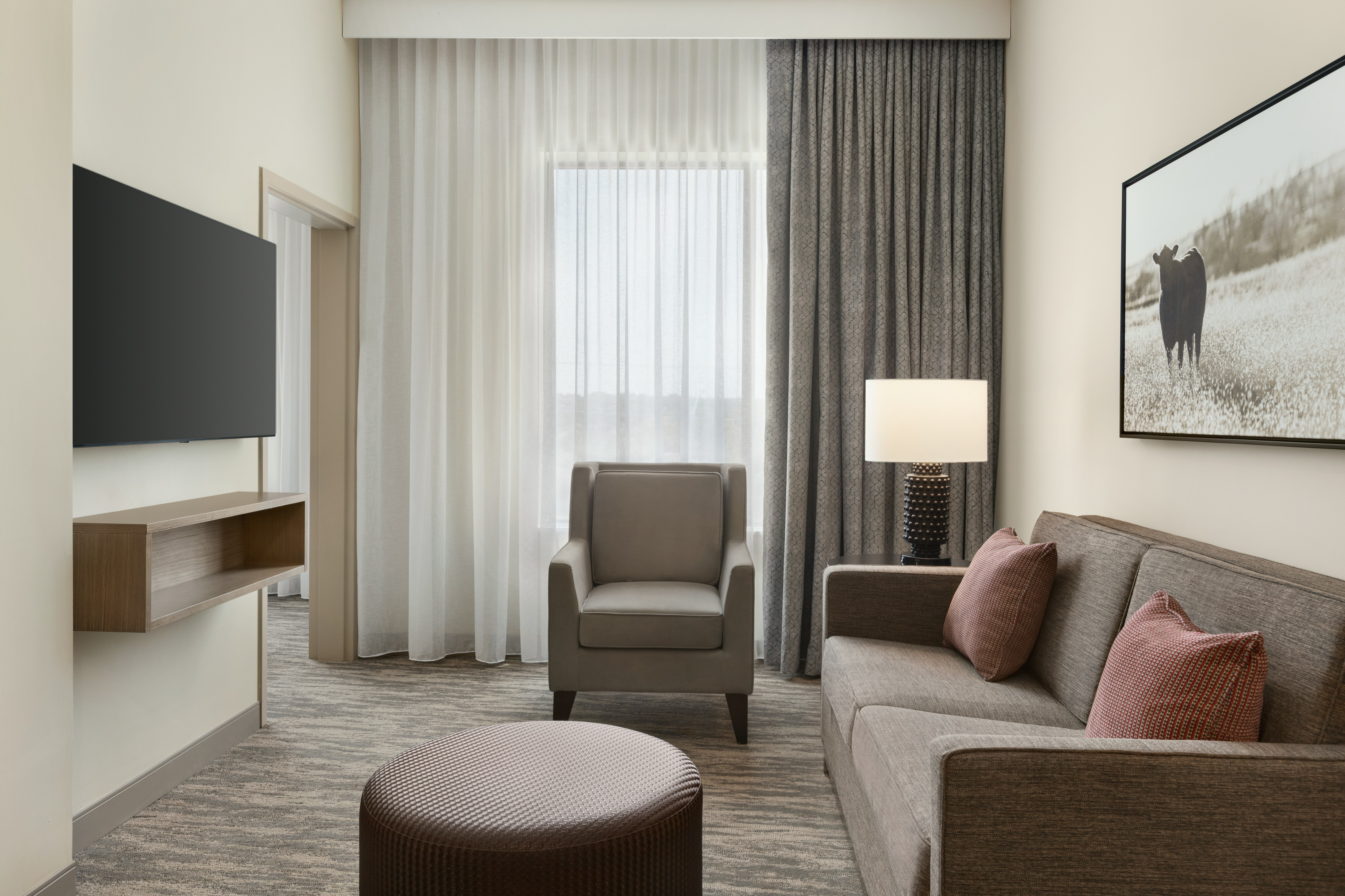 1 KING 2 ROOM SUITE