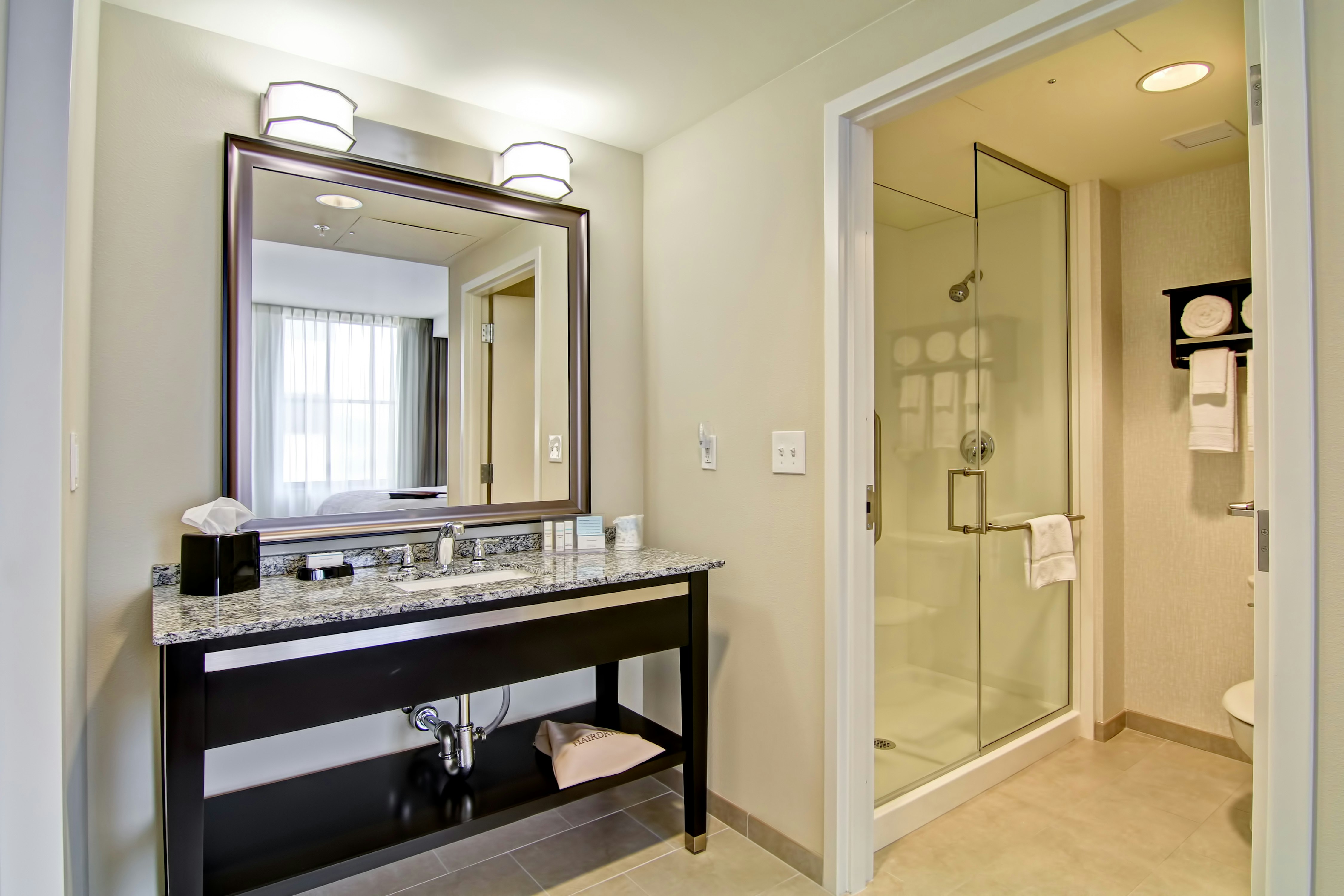 Hampton Inn & Suites Cincinnati-Downtown