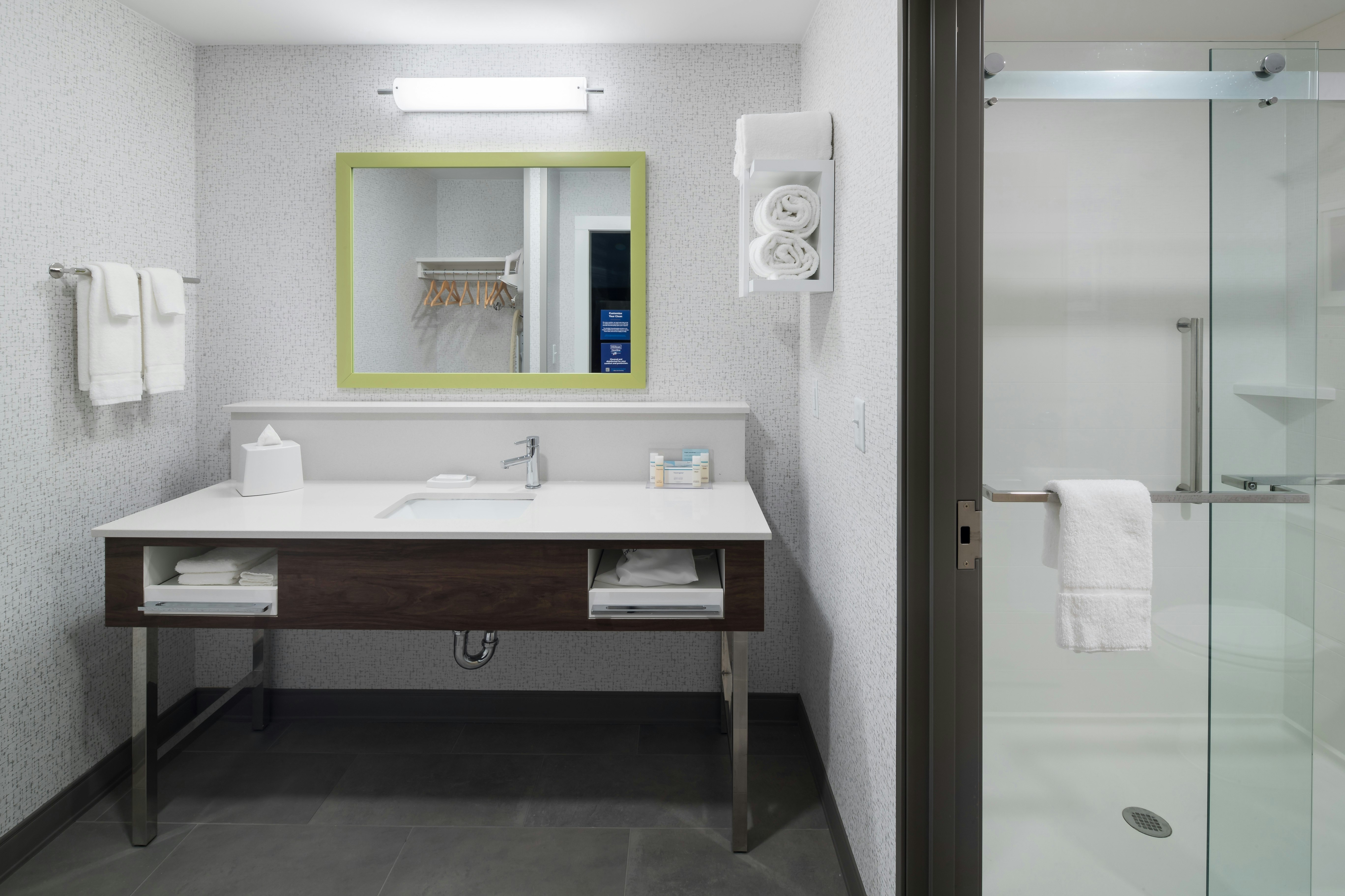 Hampton Inn & Suites Cape Canaveral Cruise Port