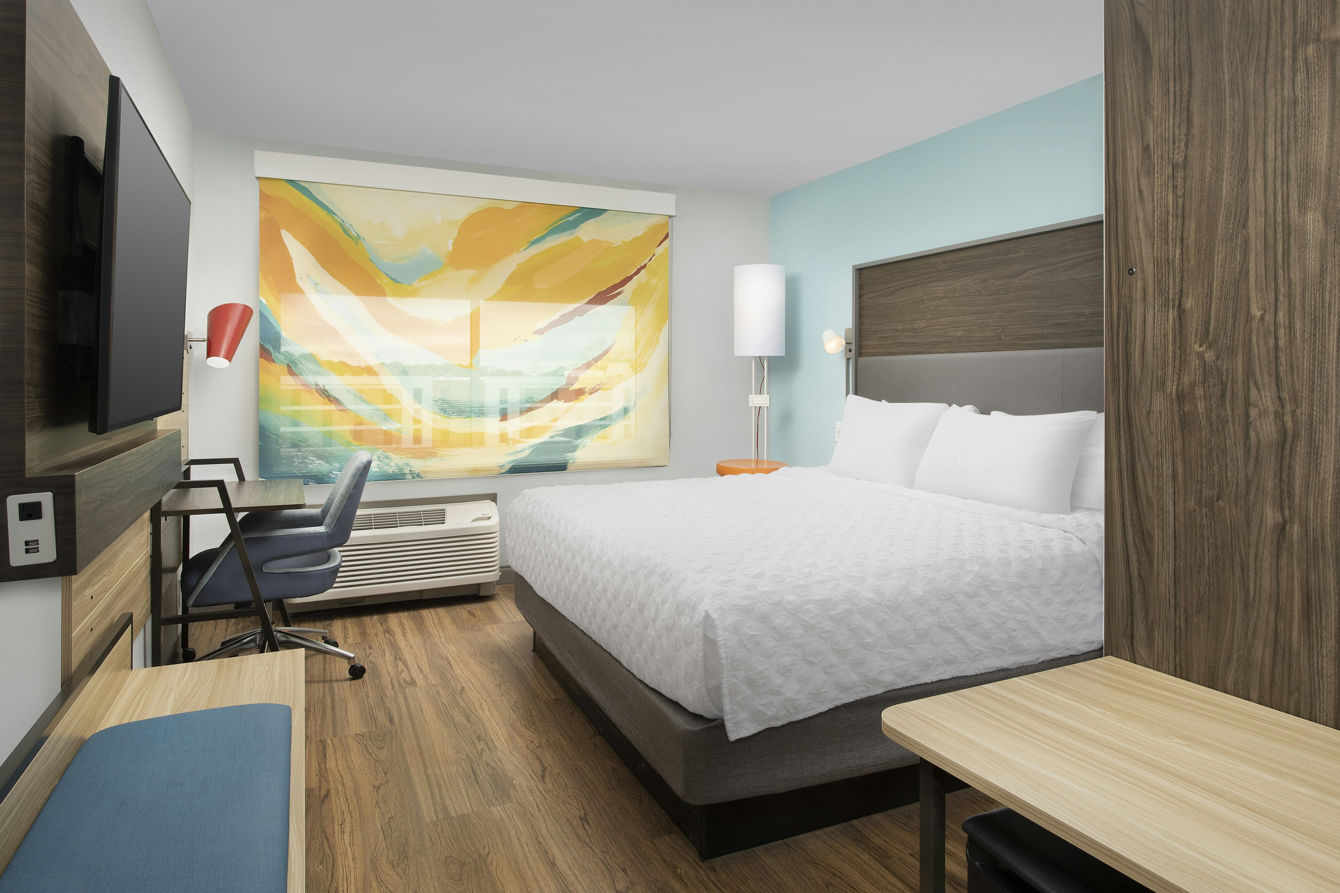 Tru by Hilton Beaufort