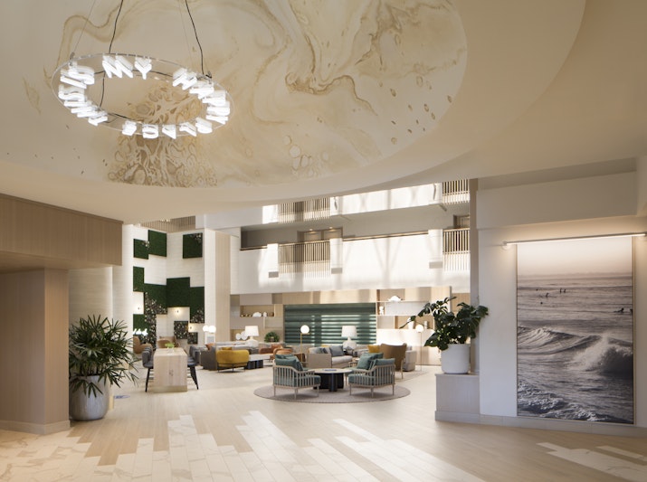 Hilton Santa Monica Hotel & Suites