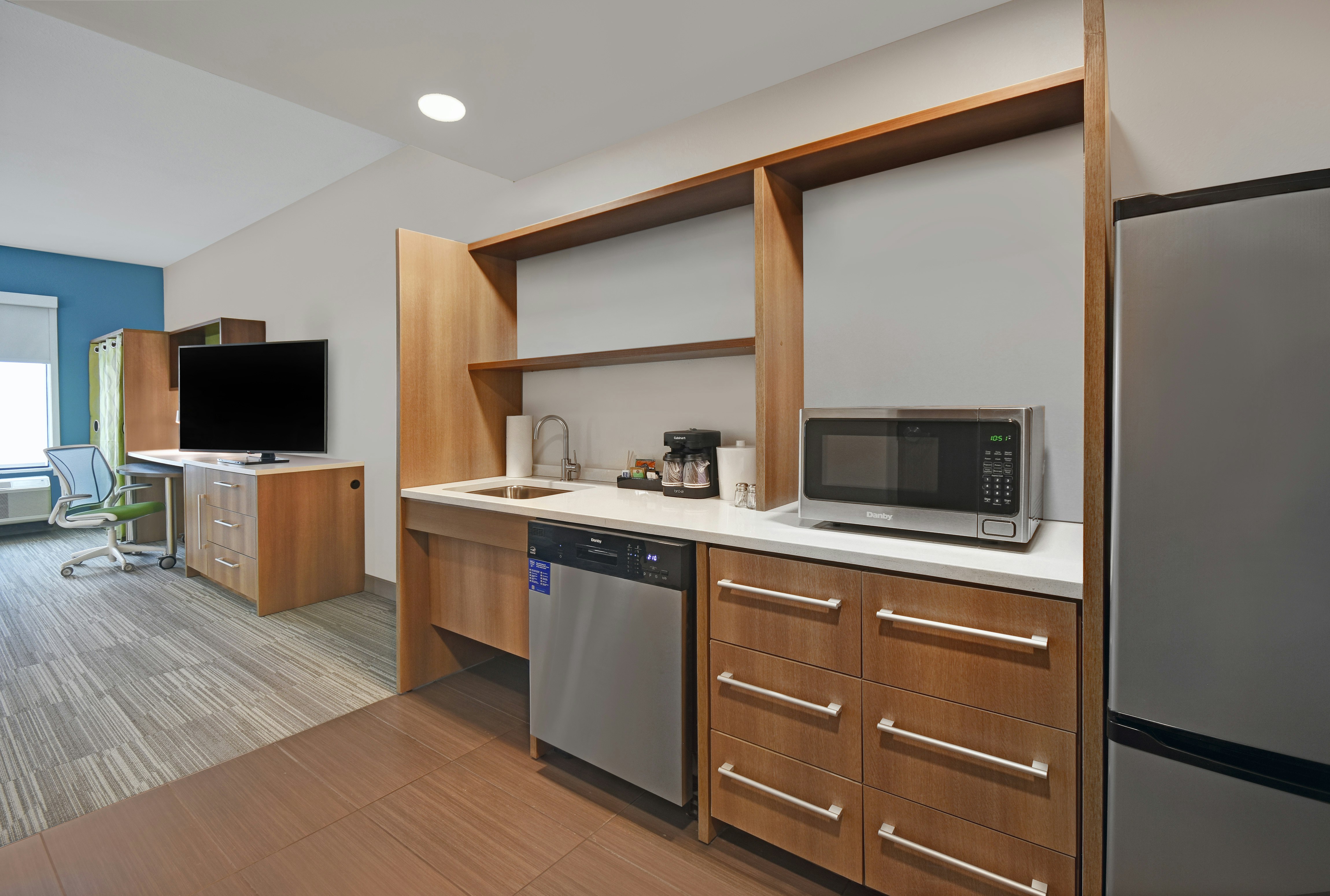 1KG MOB/HR RI SHWR STUDIO