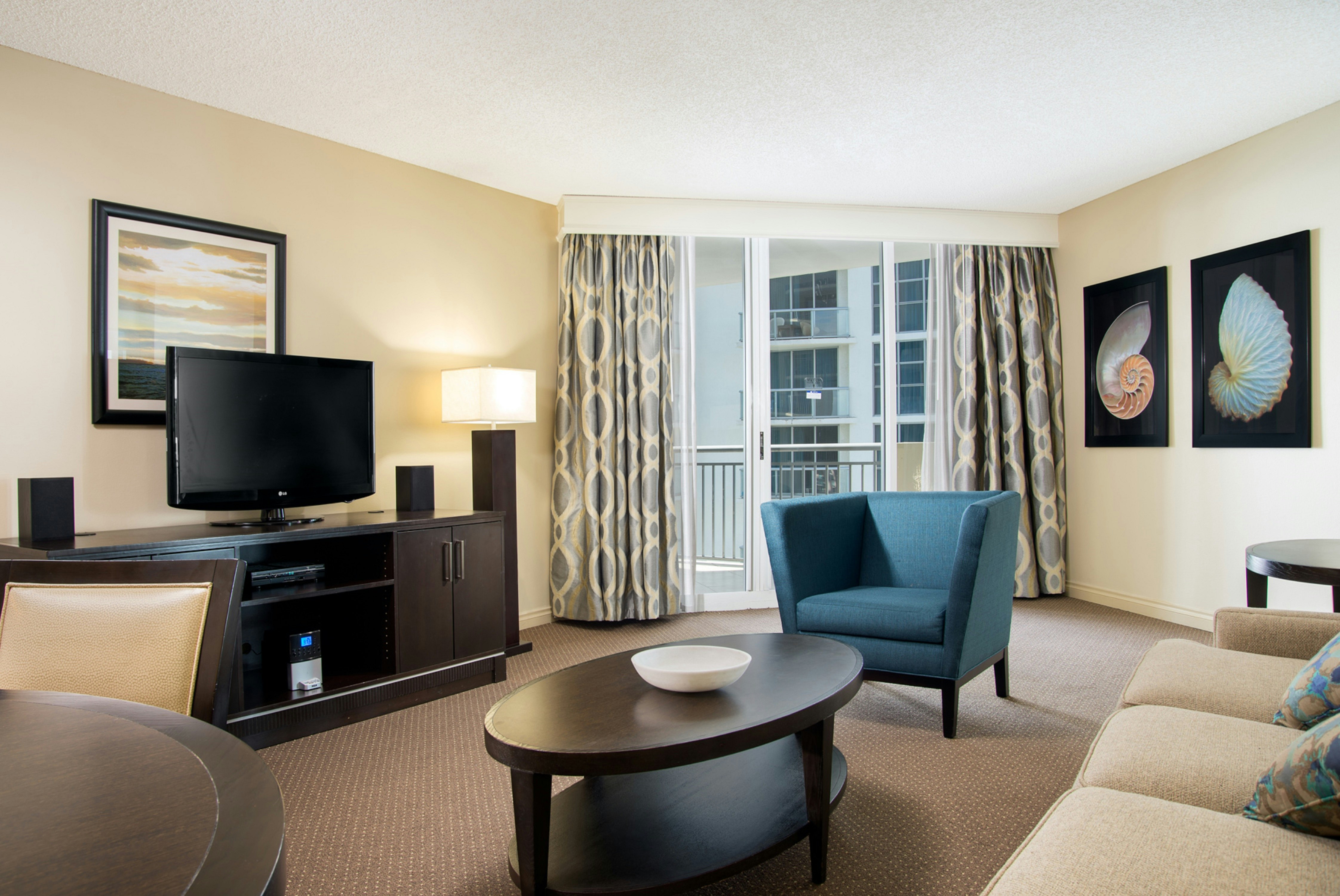 1KING 1BDR STE WHIRPOOL NS