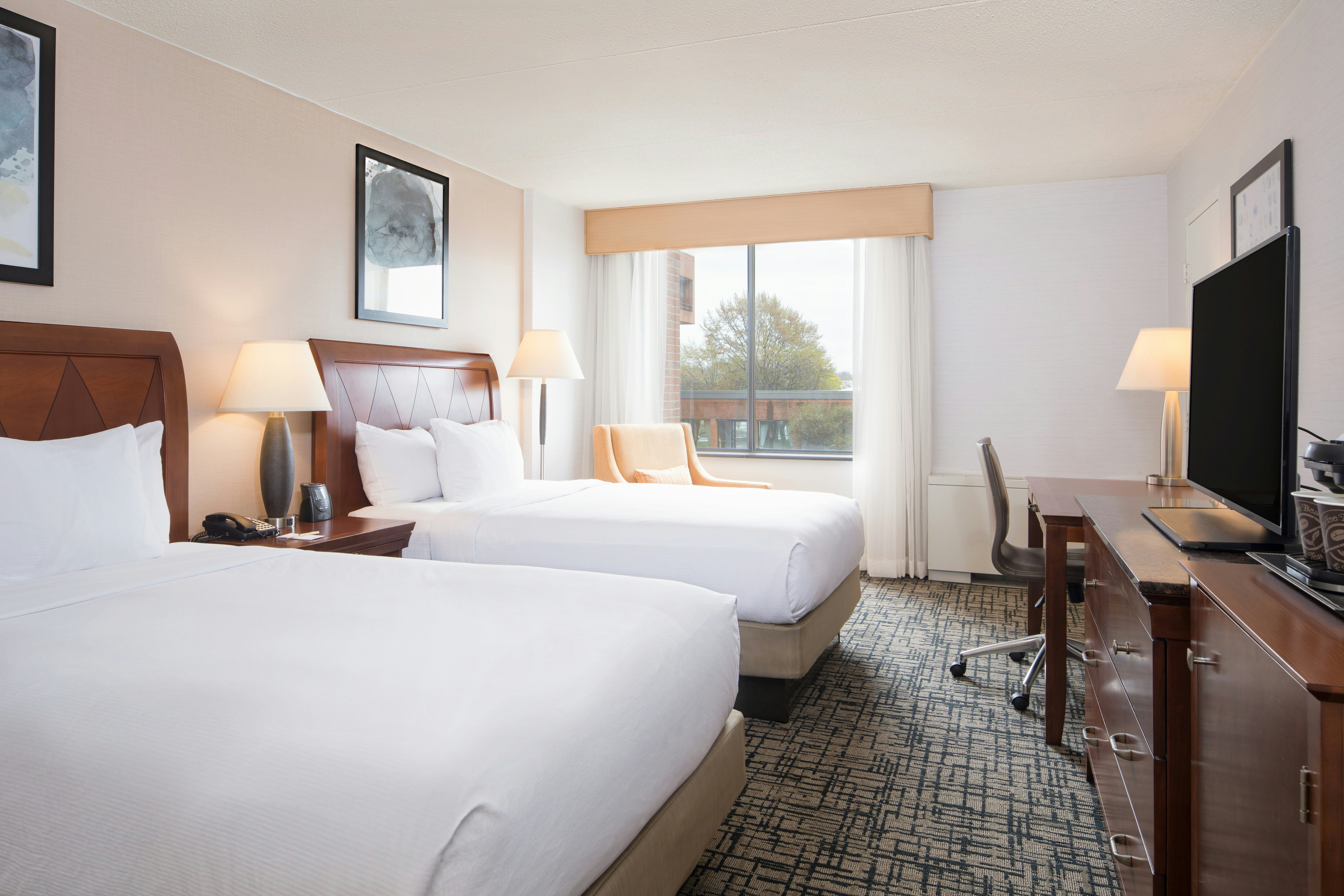 2 DOUBLE BEDS NONSMOKING