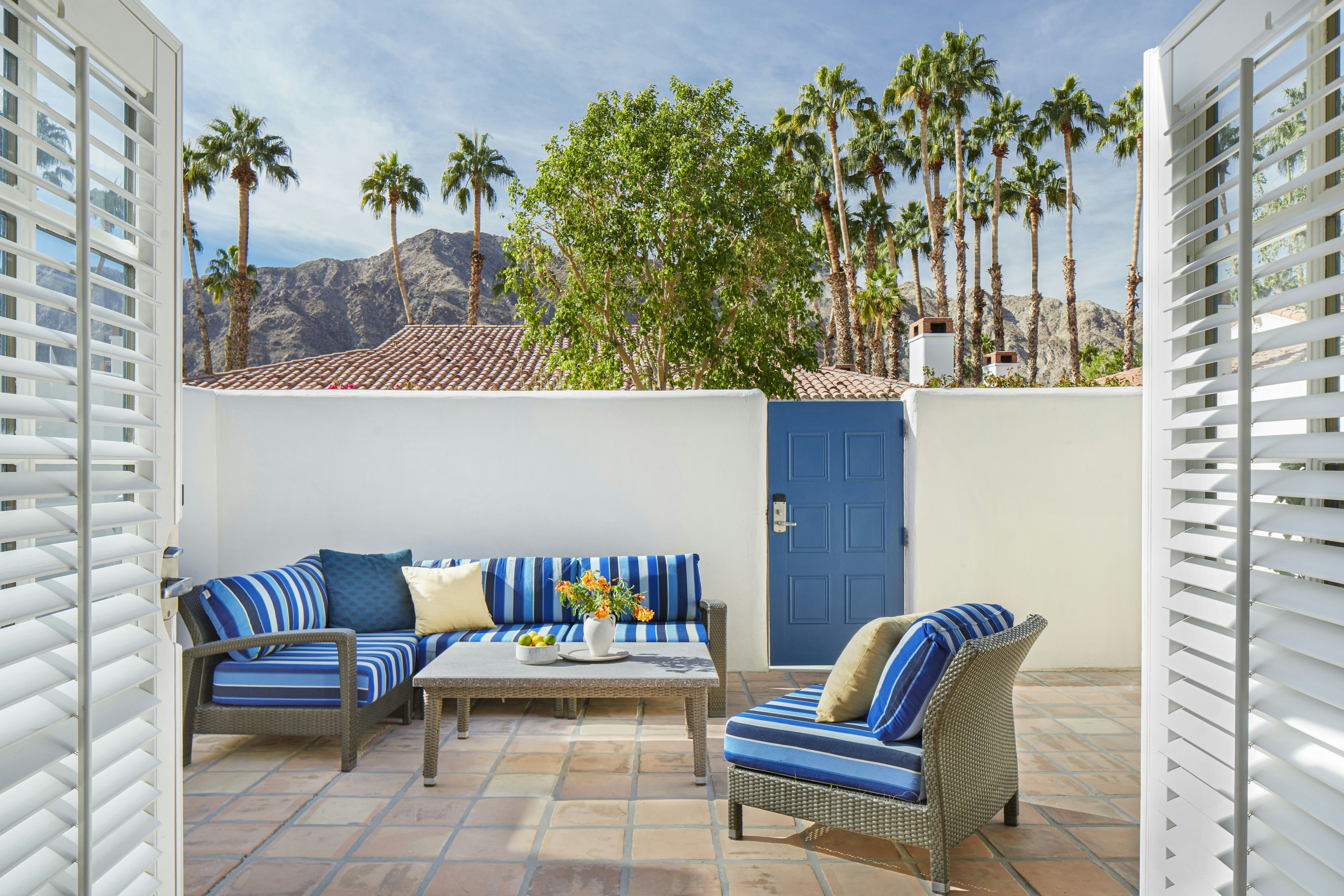 DELUXE CASITA W/PATIO - 1K