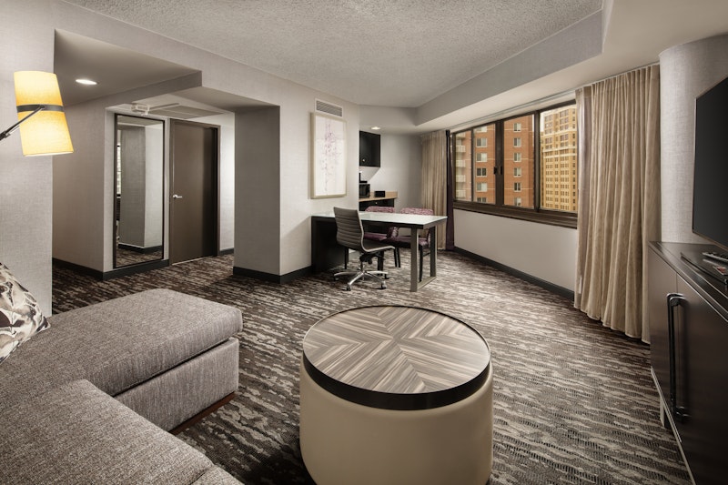 Embassy Suites by Hilton Crystal City National Airport