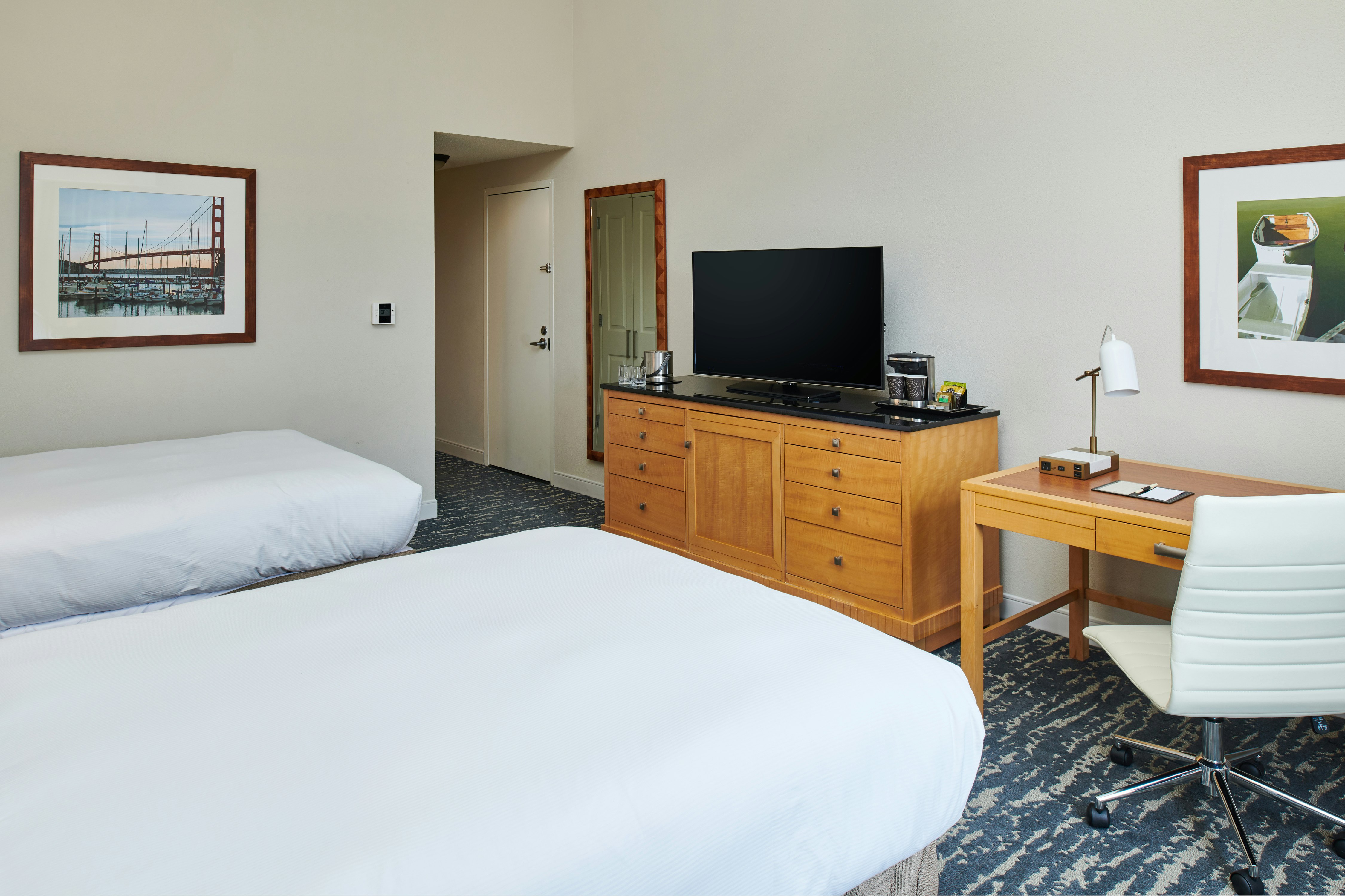 DoubleTree by Hilton Hotel Berkeley Marina