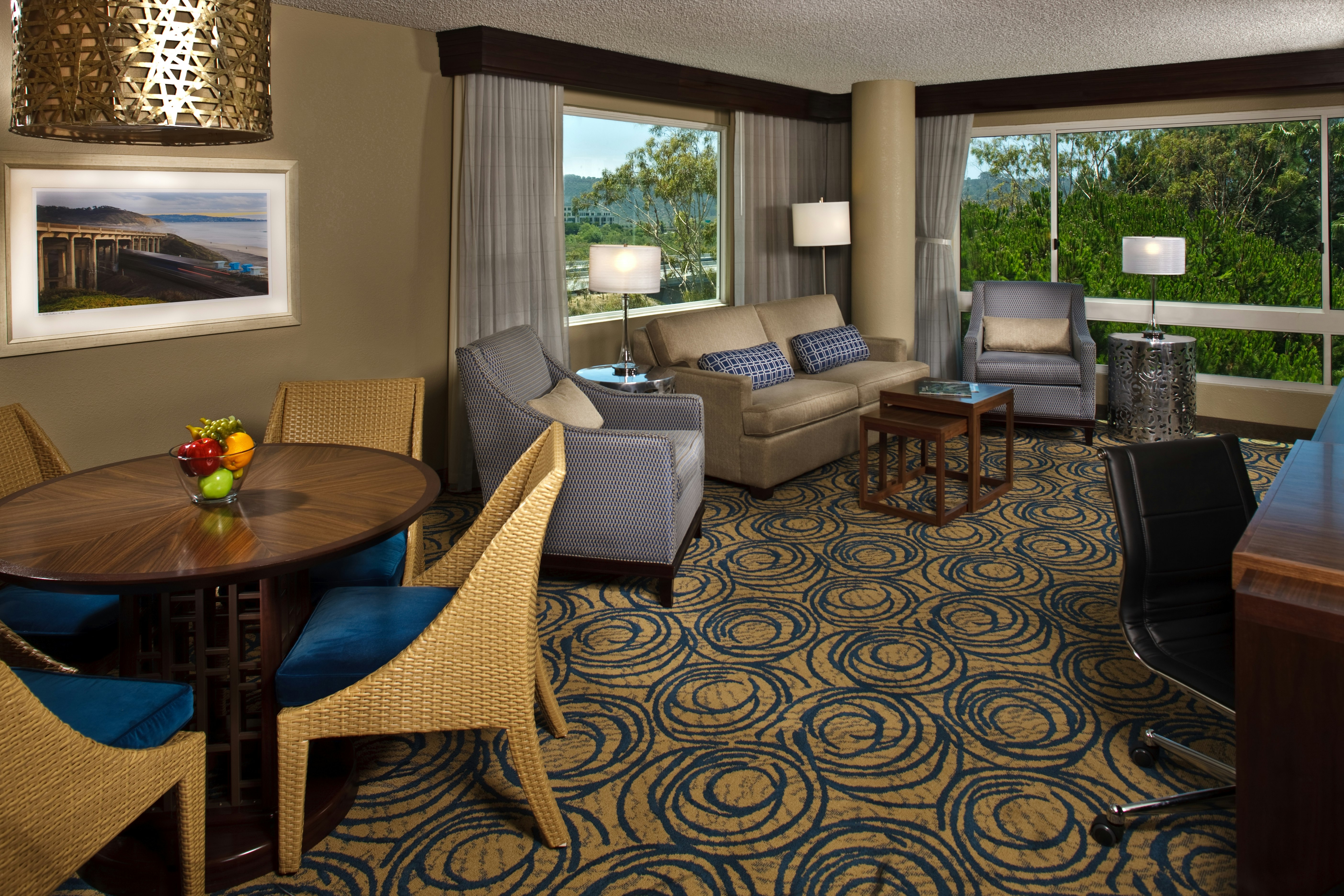 1 BEDROOM 2 RM KING SUITE