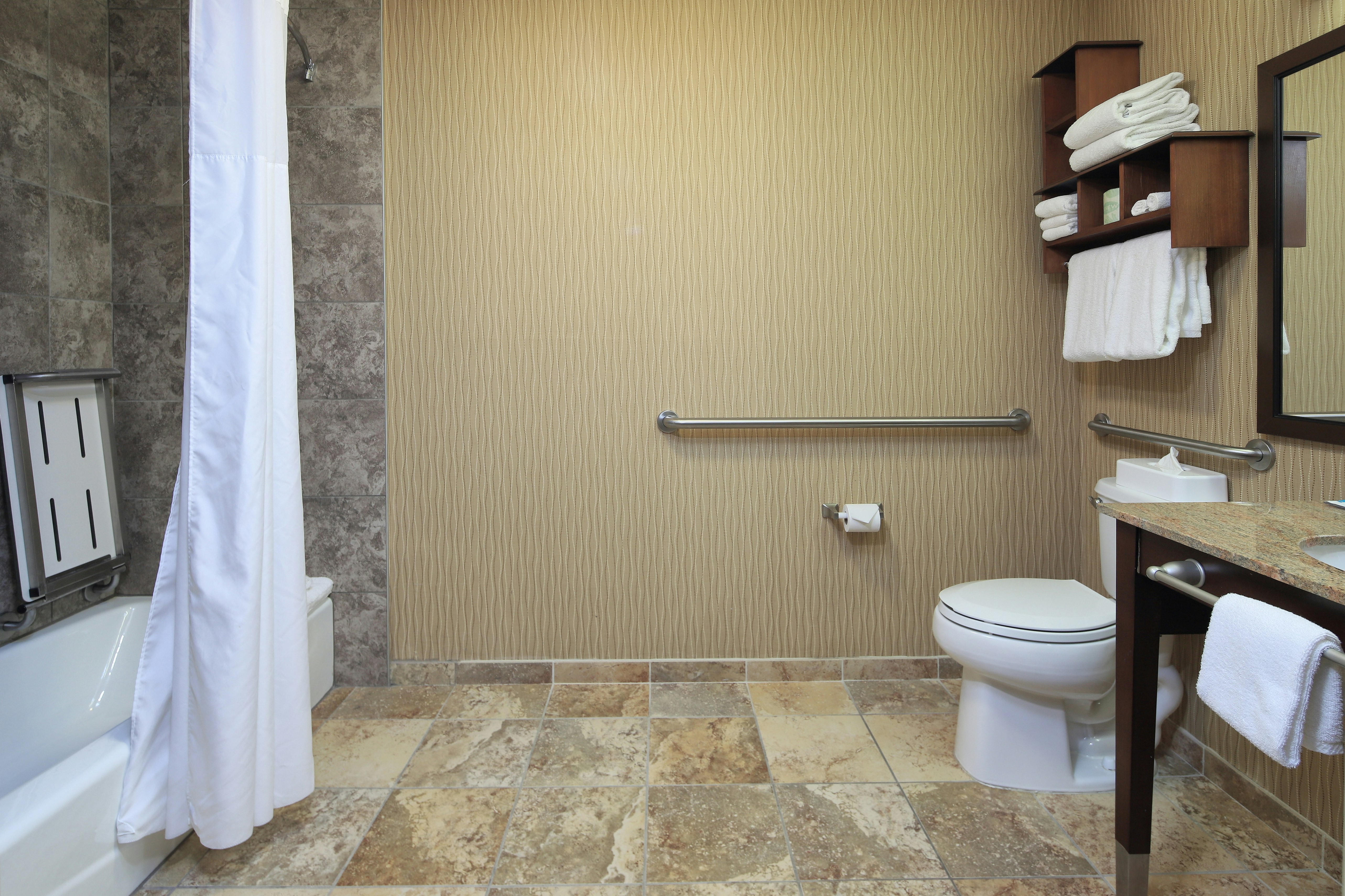 1 KN ACC TUB SUITE NOSMOK