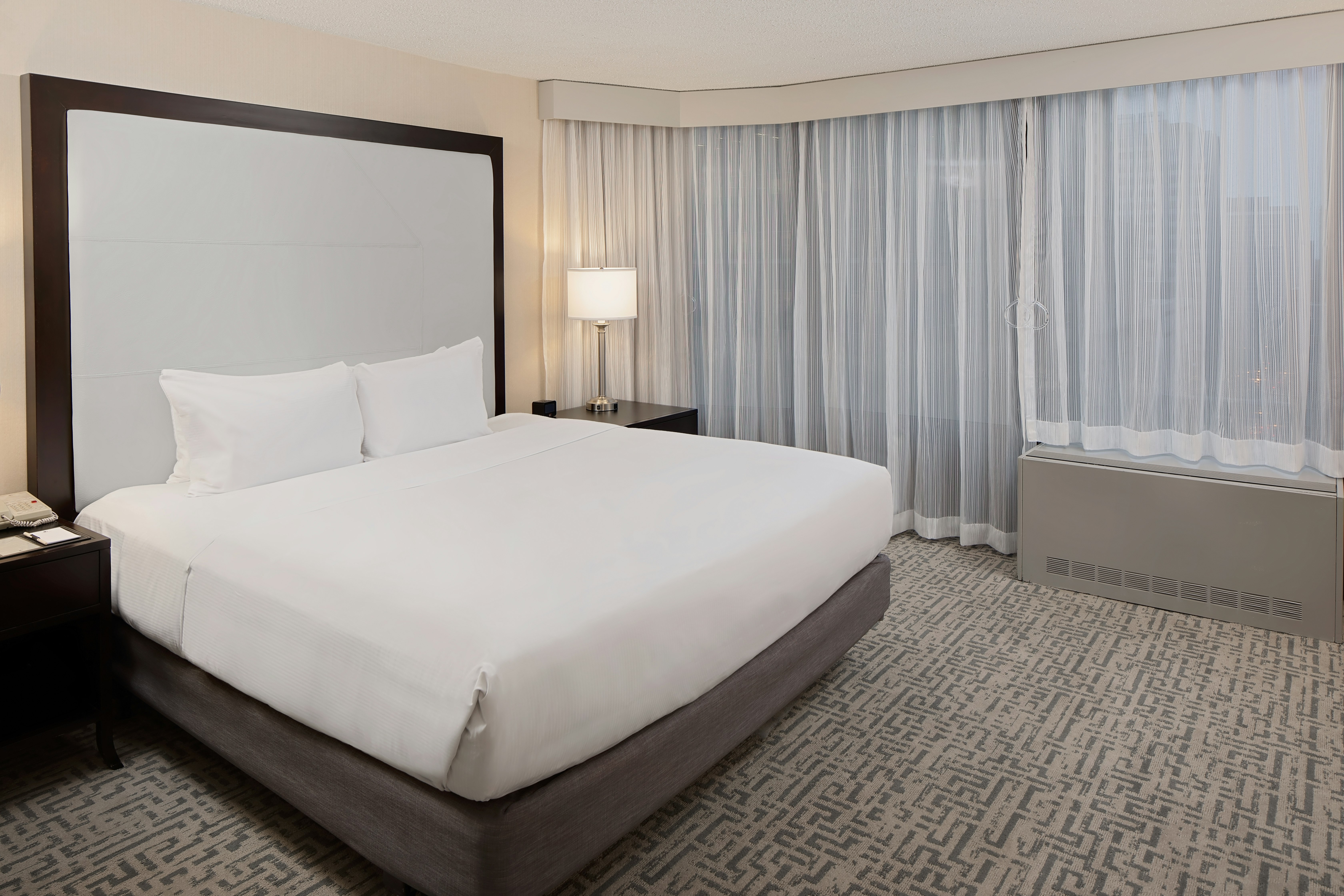 1 KING BED