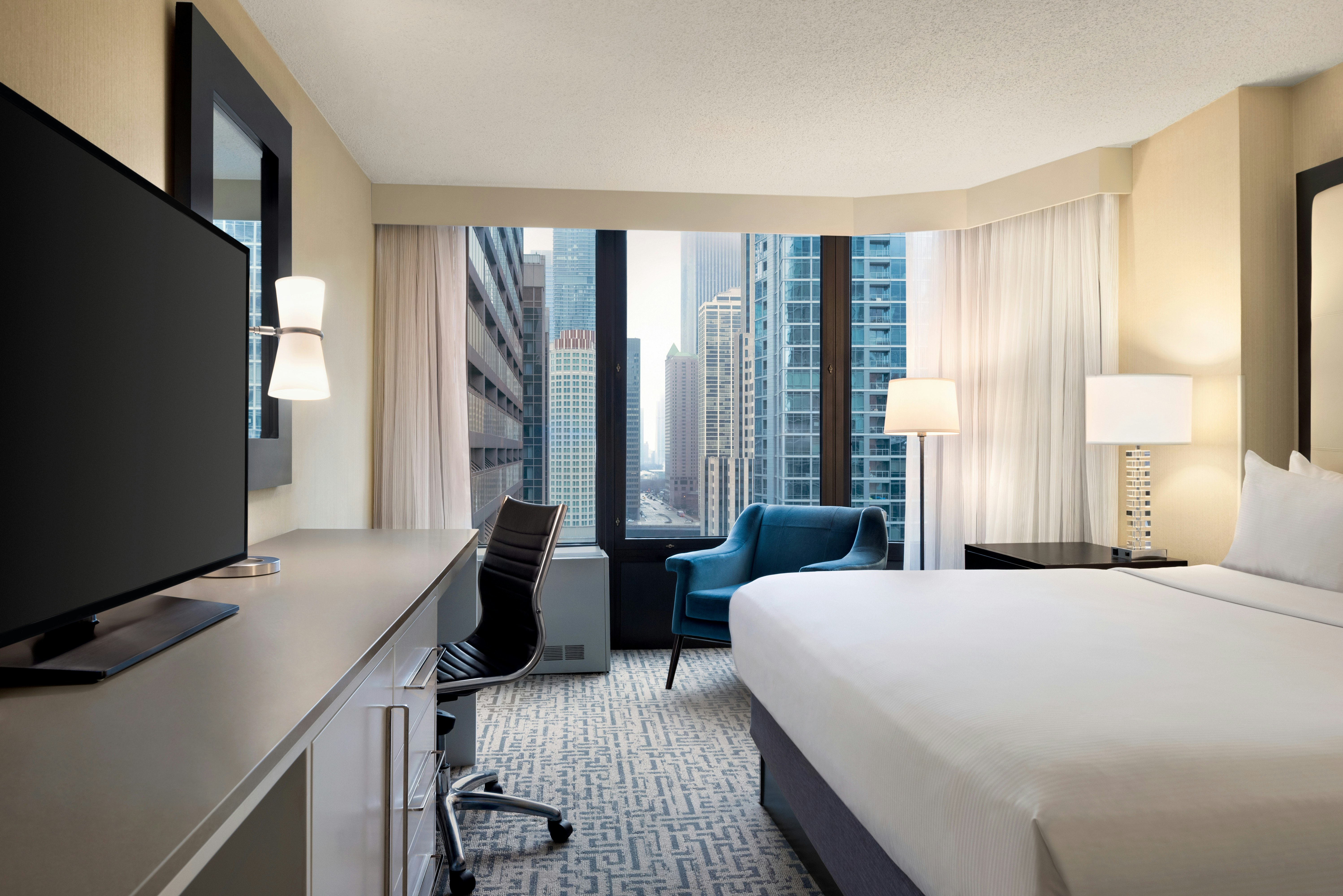CHICAGO CITY VIEW 1 KING