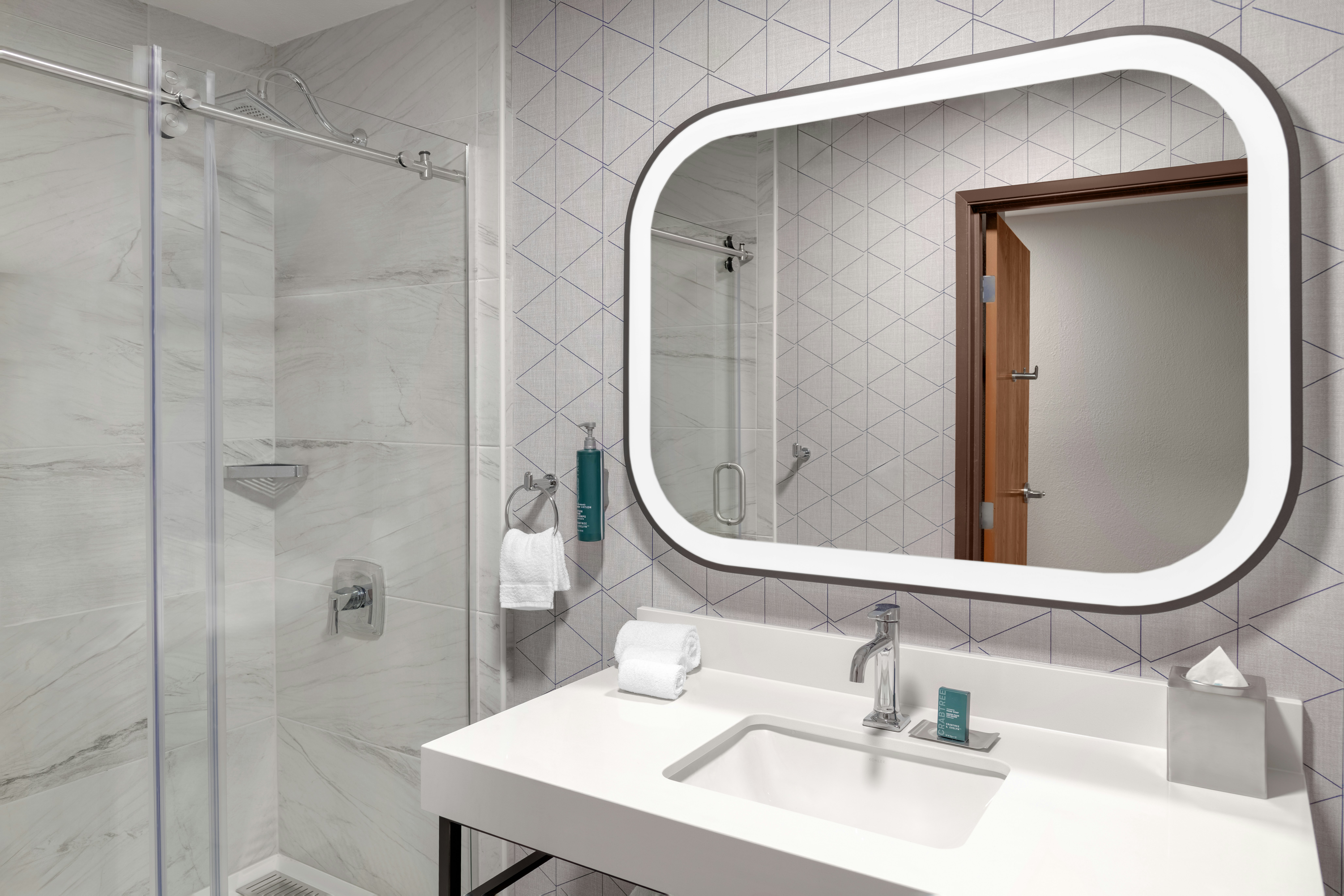 DoubleTree by Hilton Owatonna