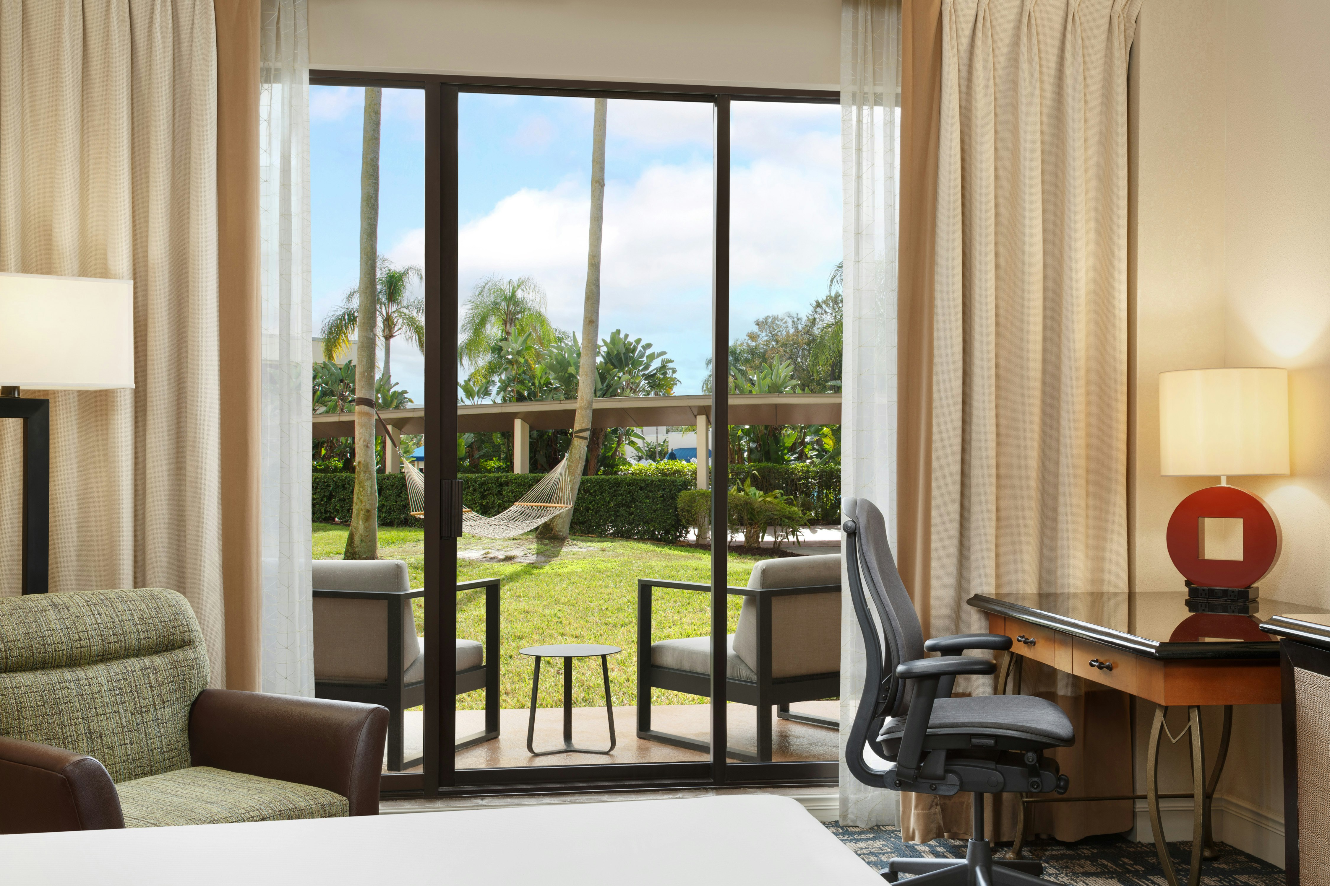 Hilton Orlando Lake Buena Vista – Disney Springs® Area