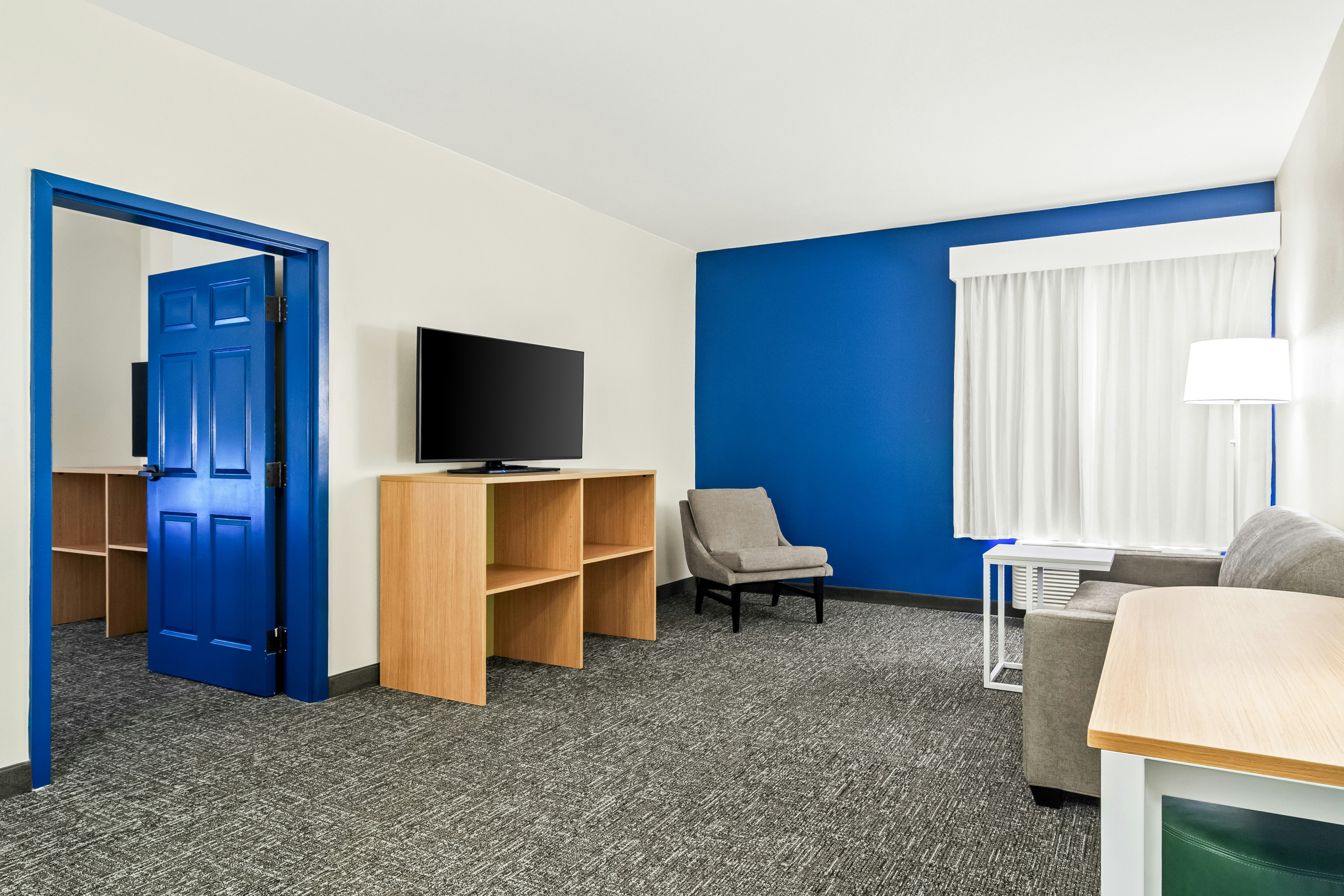 1 KING SUITE