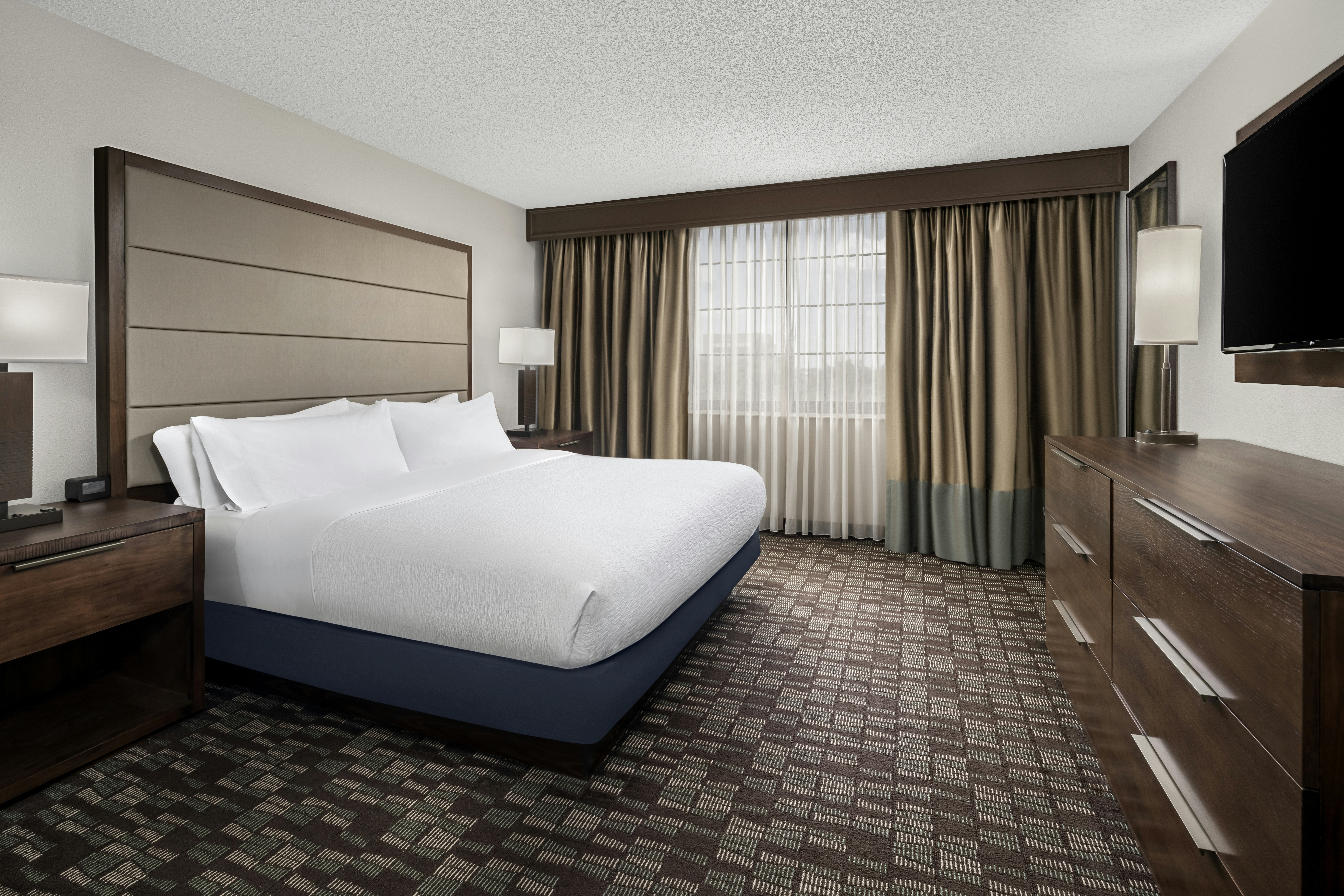 Embassy Suites by Hilton Nashville Airport