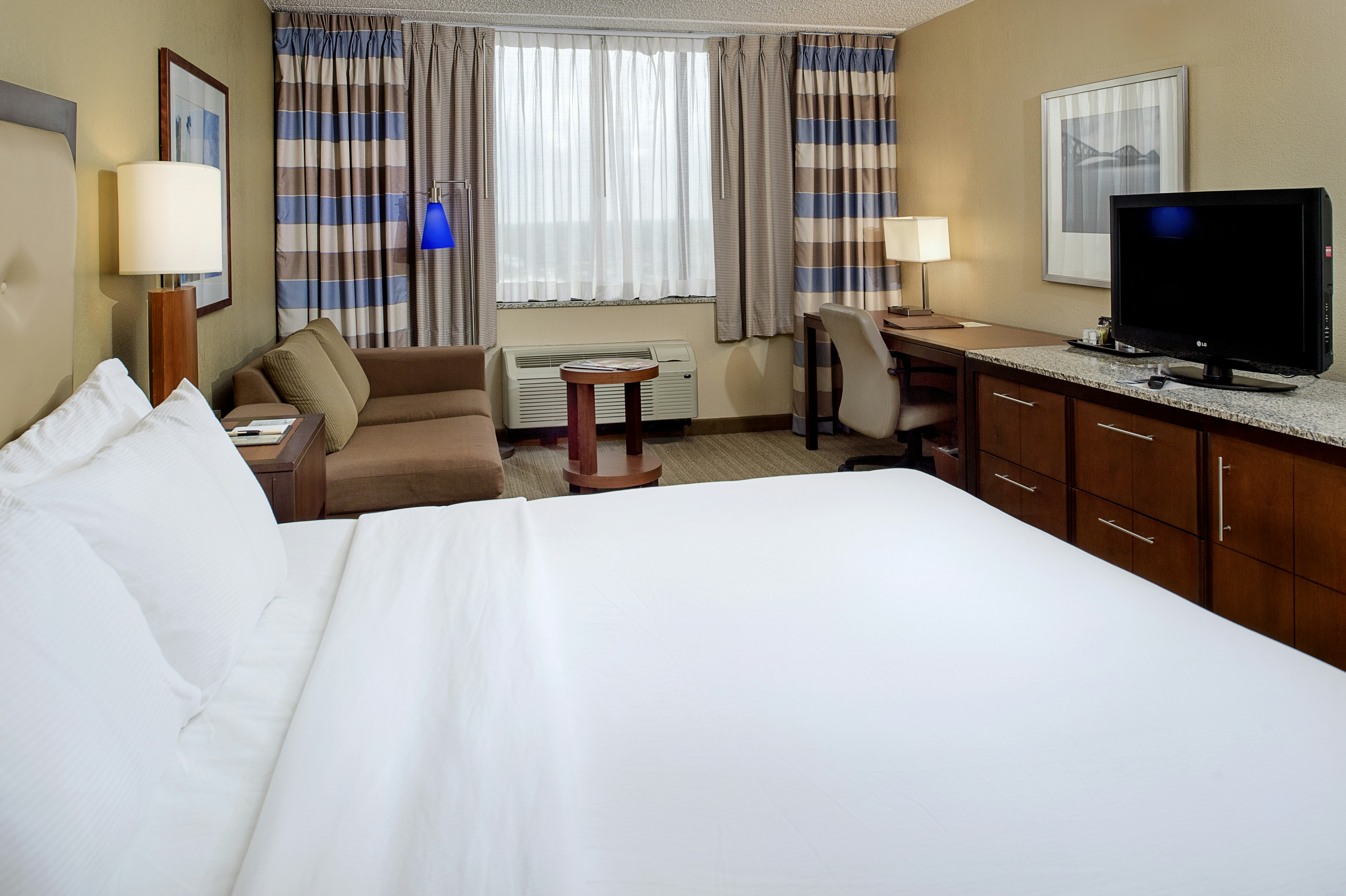 DoubleTree by Hilton Hotel St. Louis – Westport