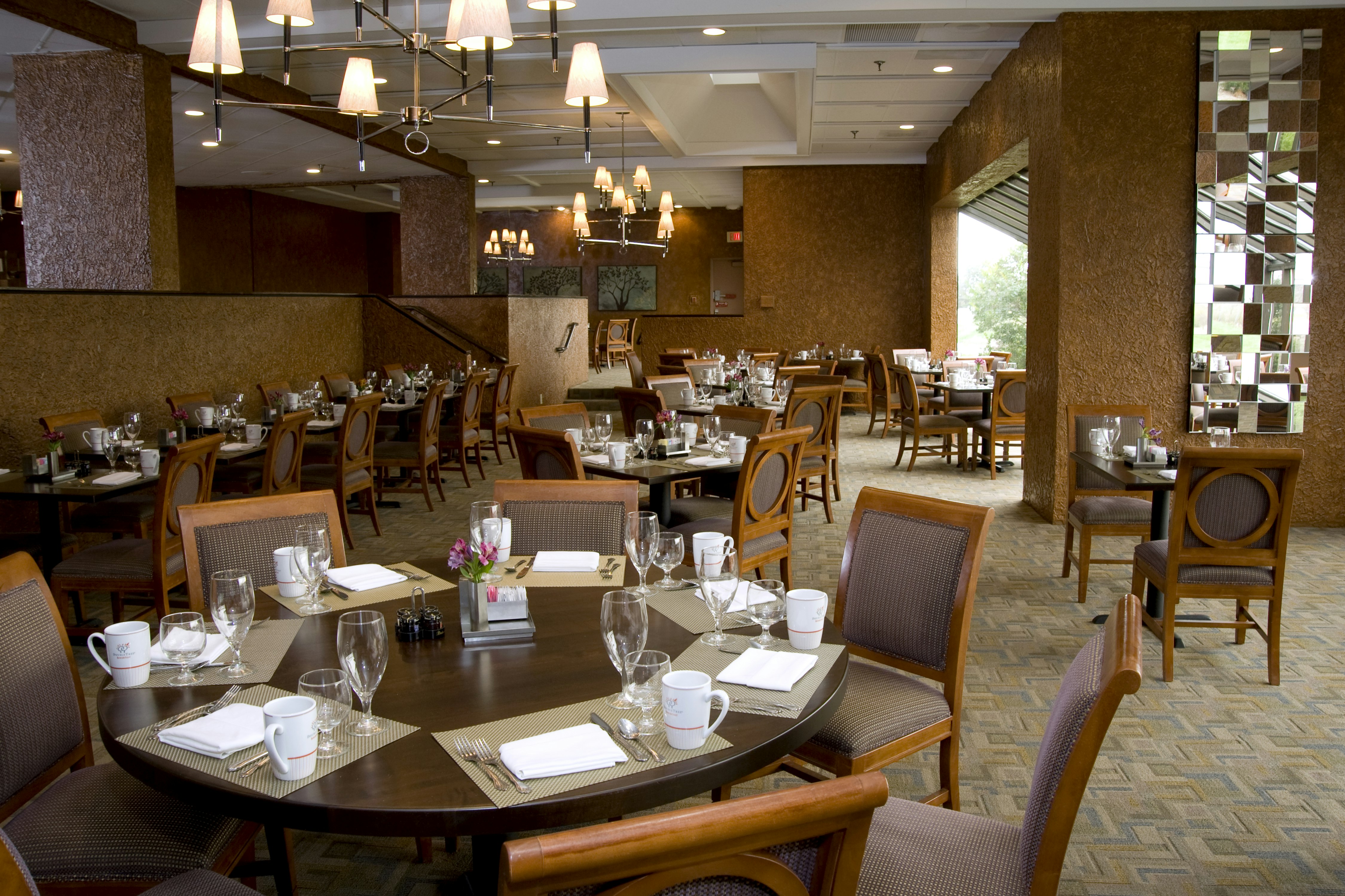 DoubleTree by Hilton Hotel St. Louis – Westport
