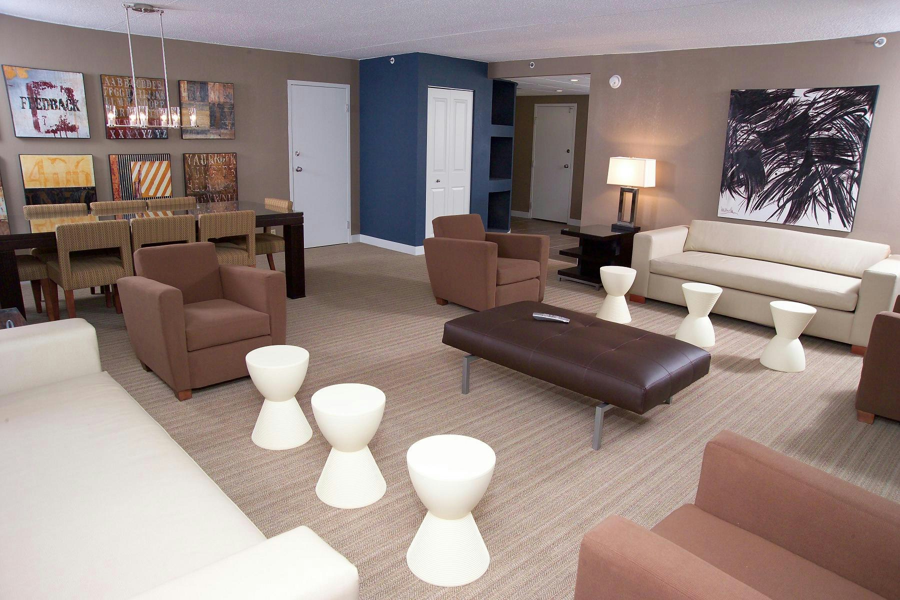 PREMIUM 1 KING 2 RM SUITE