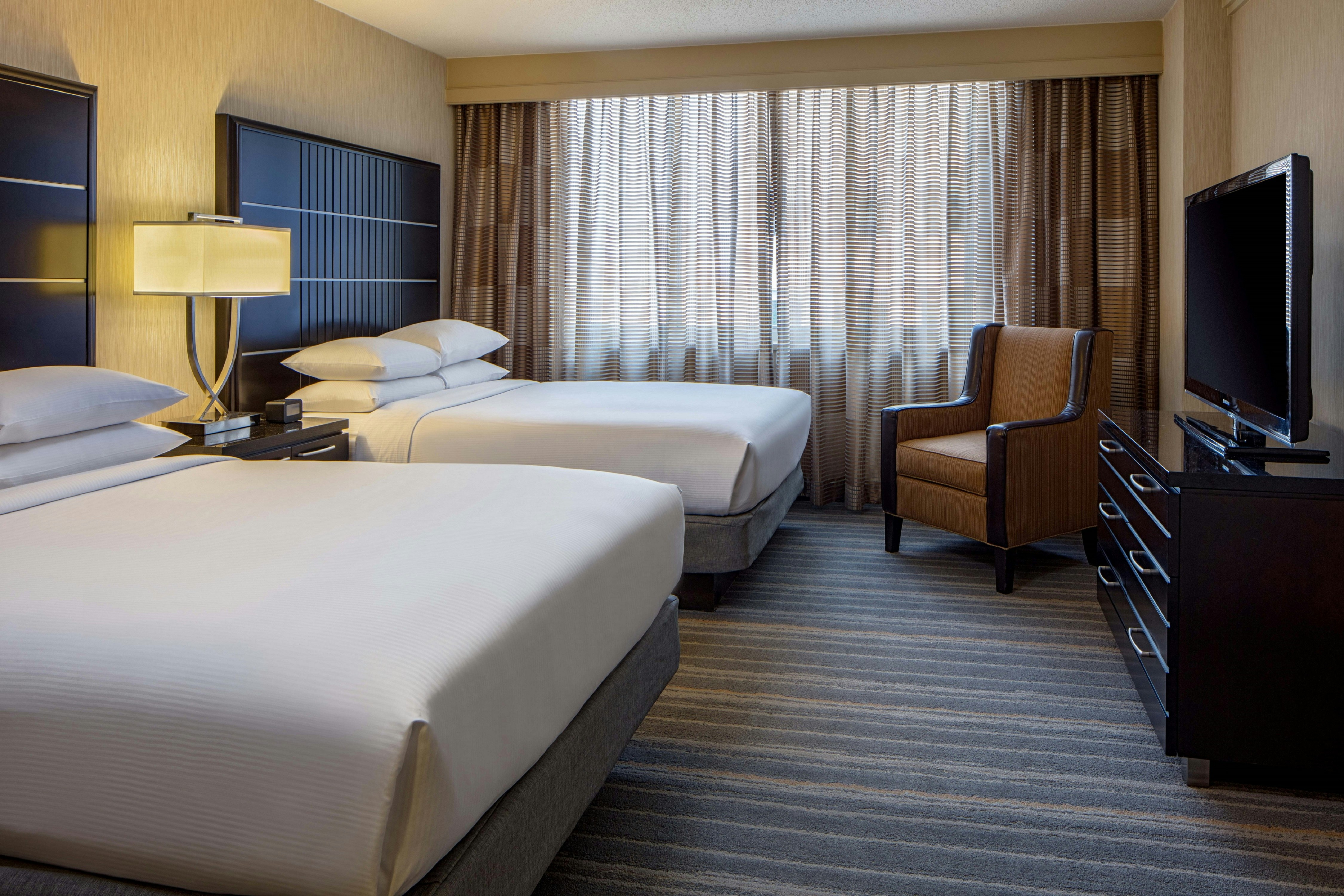 DoubleTree Suites by Hilton Minneapolis