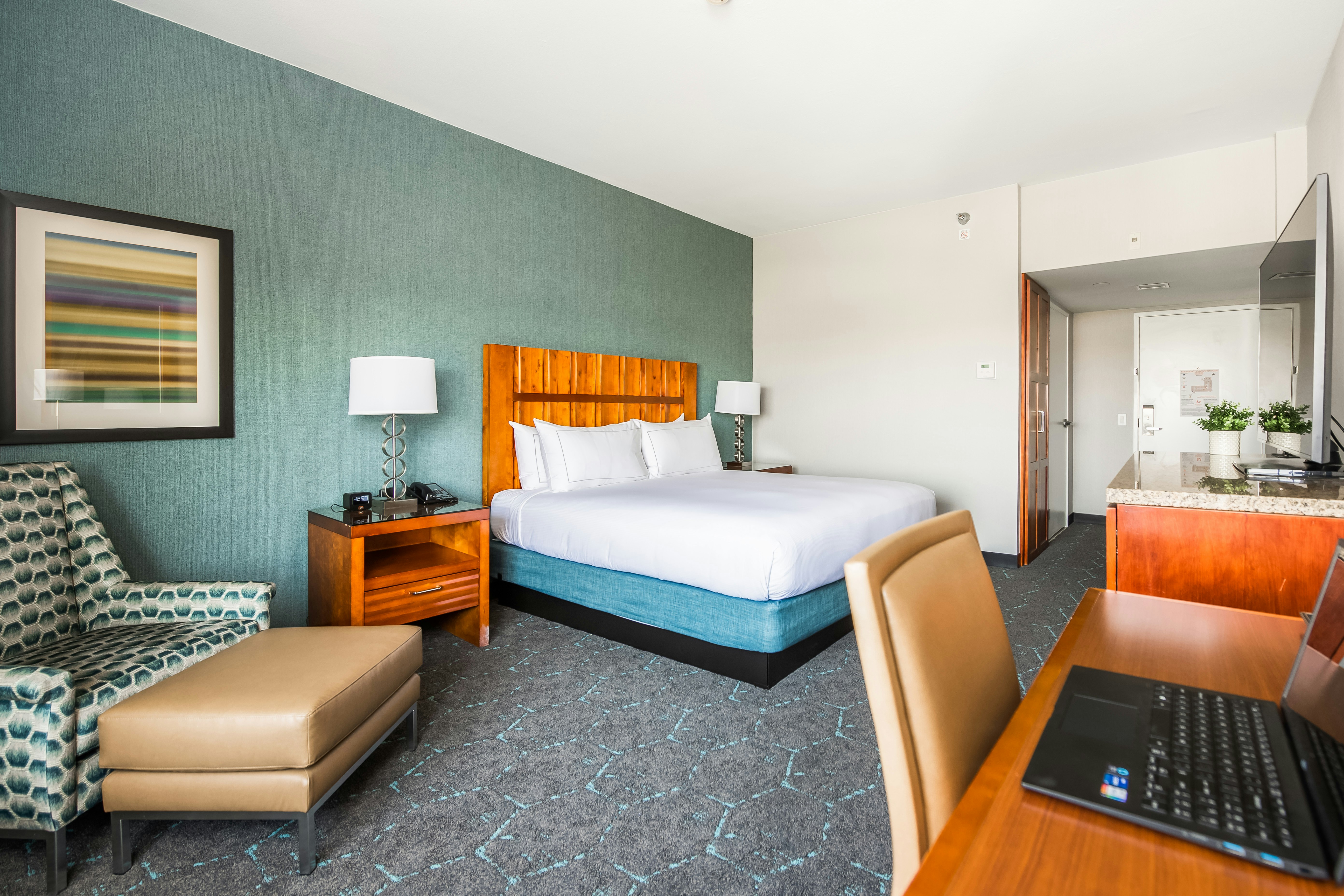 DoubleTree by Hilton Hotel Carson
