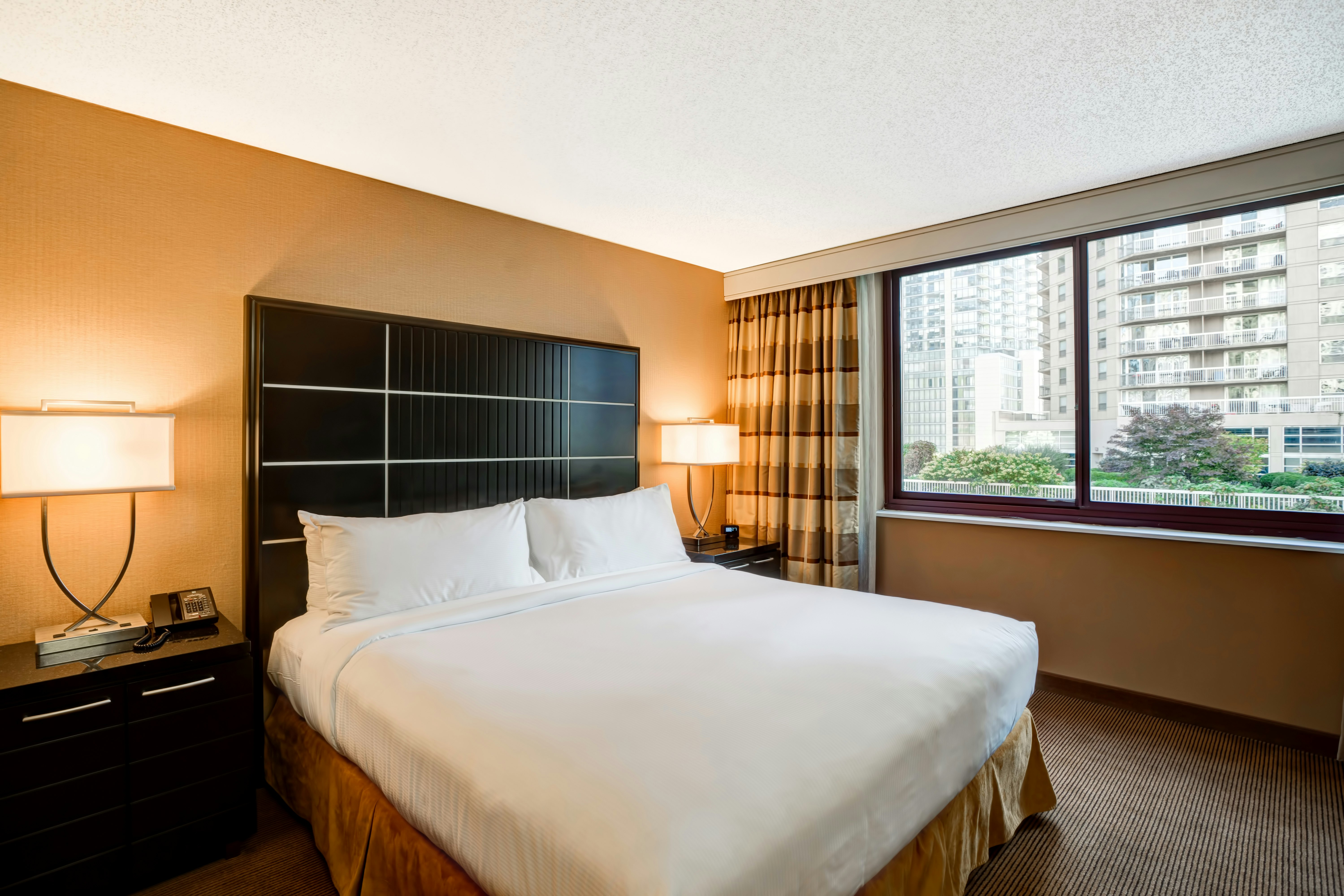 1 KING BED-1 BEDROOM SUITE