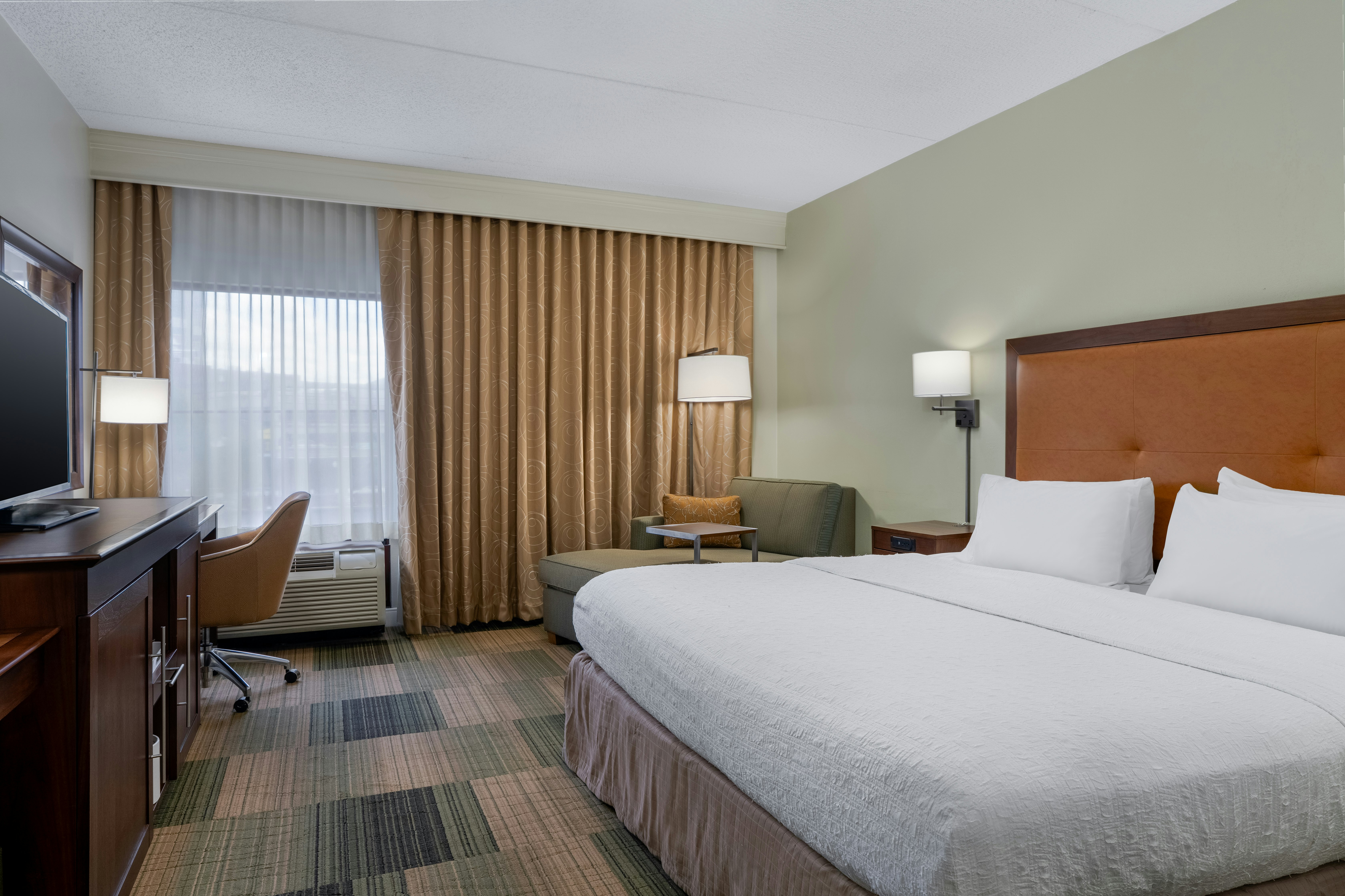 Hampton Inn & Suites Albany-Downtown