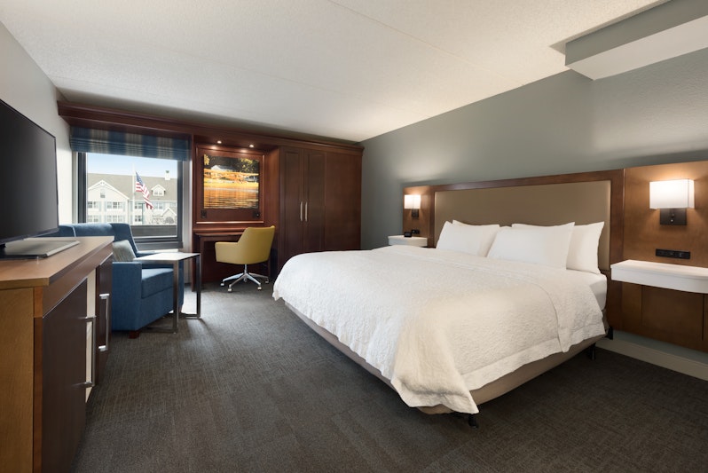 Hampton Inn Appleton (Fox River Mall Area)