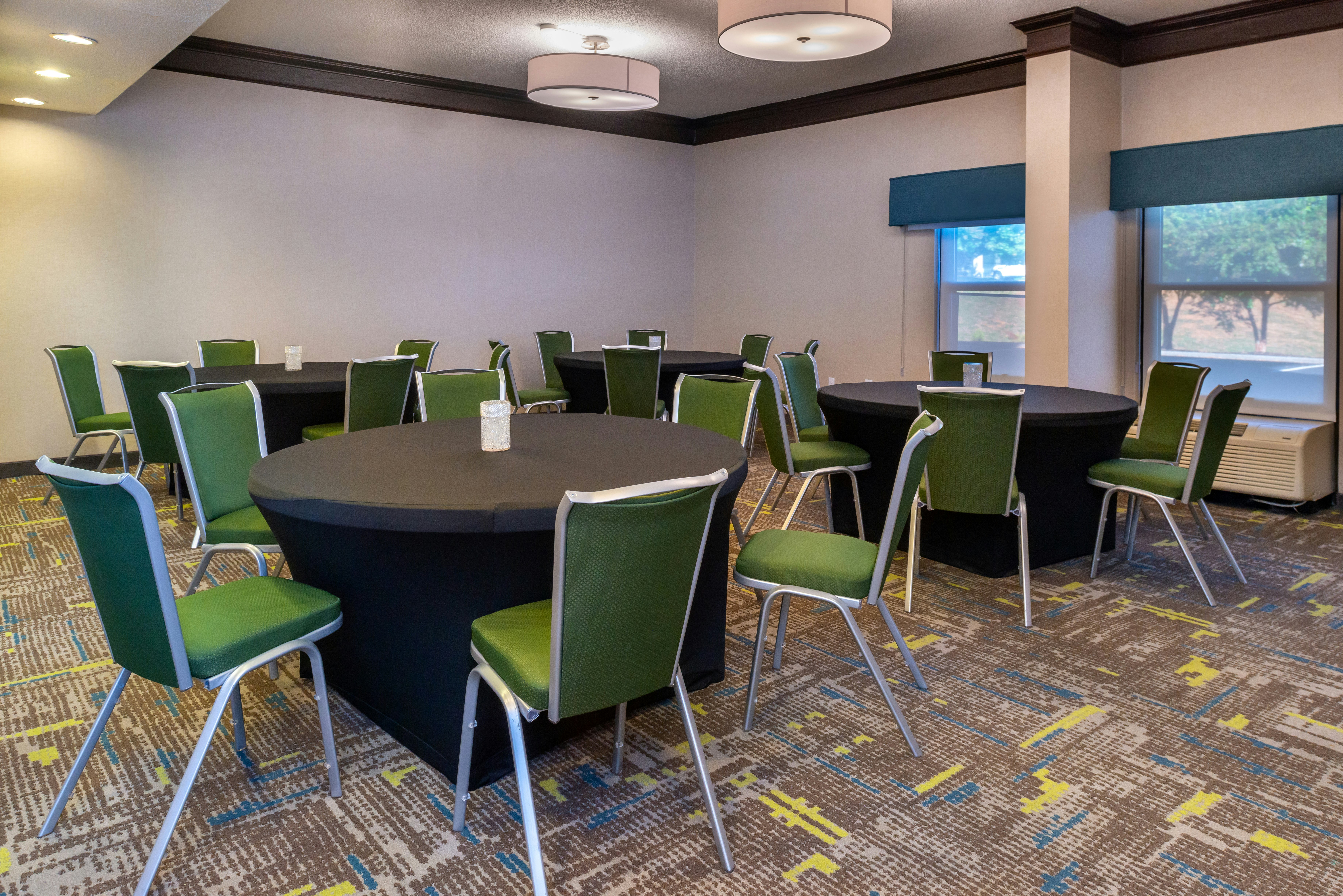 Hampton Inn Greensboro-Airport