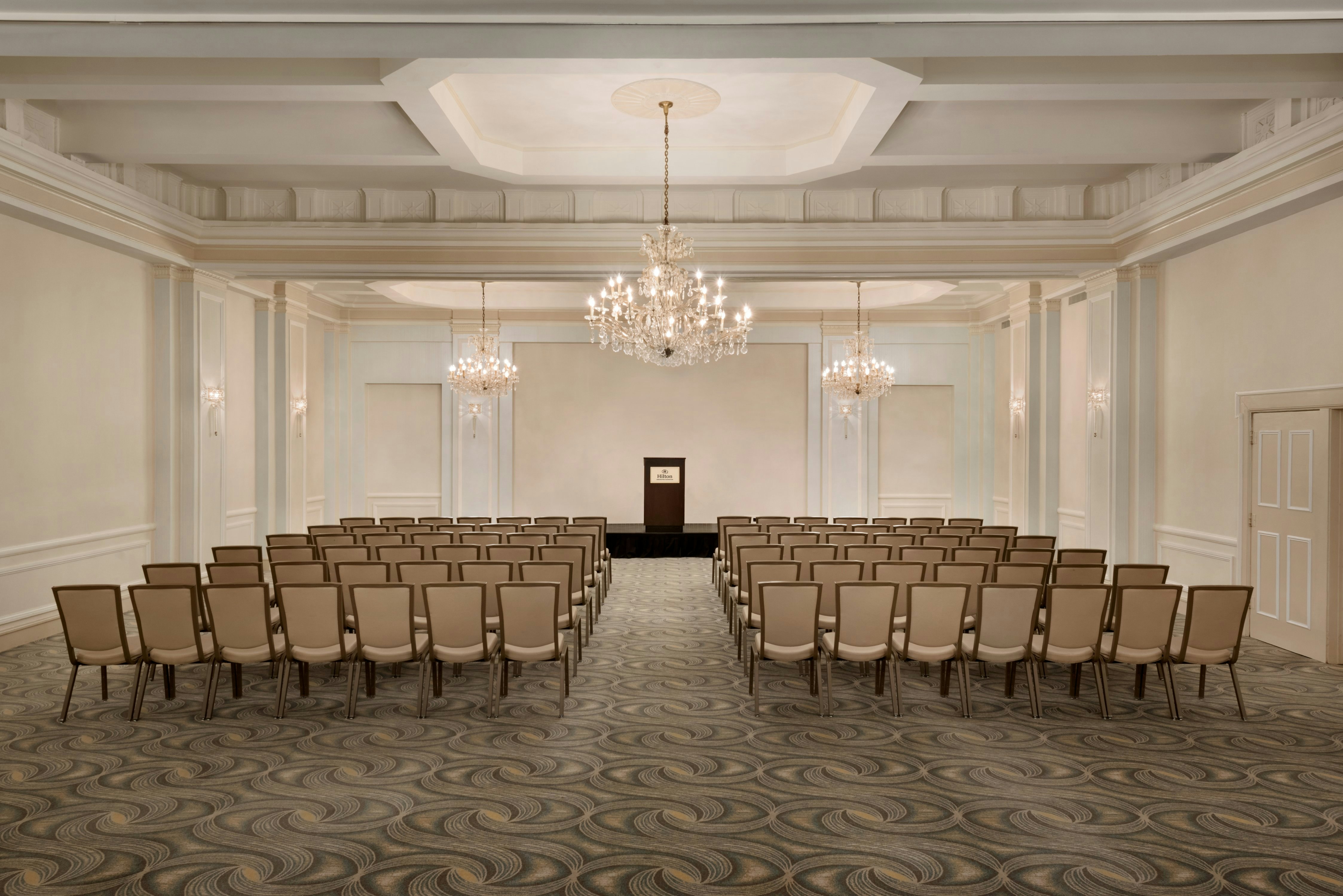 Hilton Orrington/Evanston