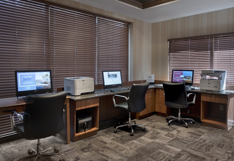 Hampton Inn Boston-Logan Airport