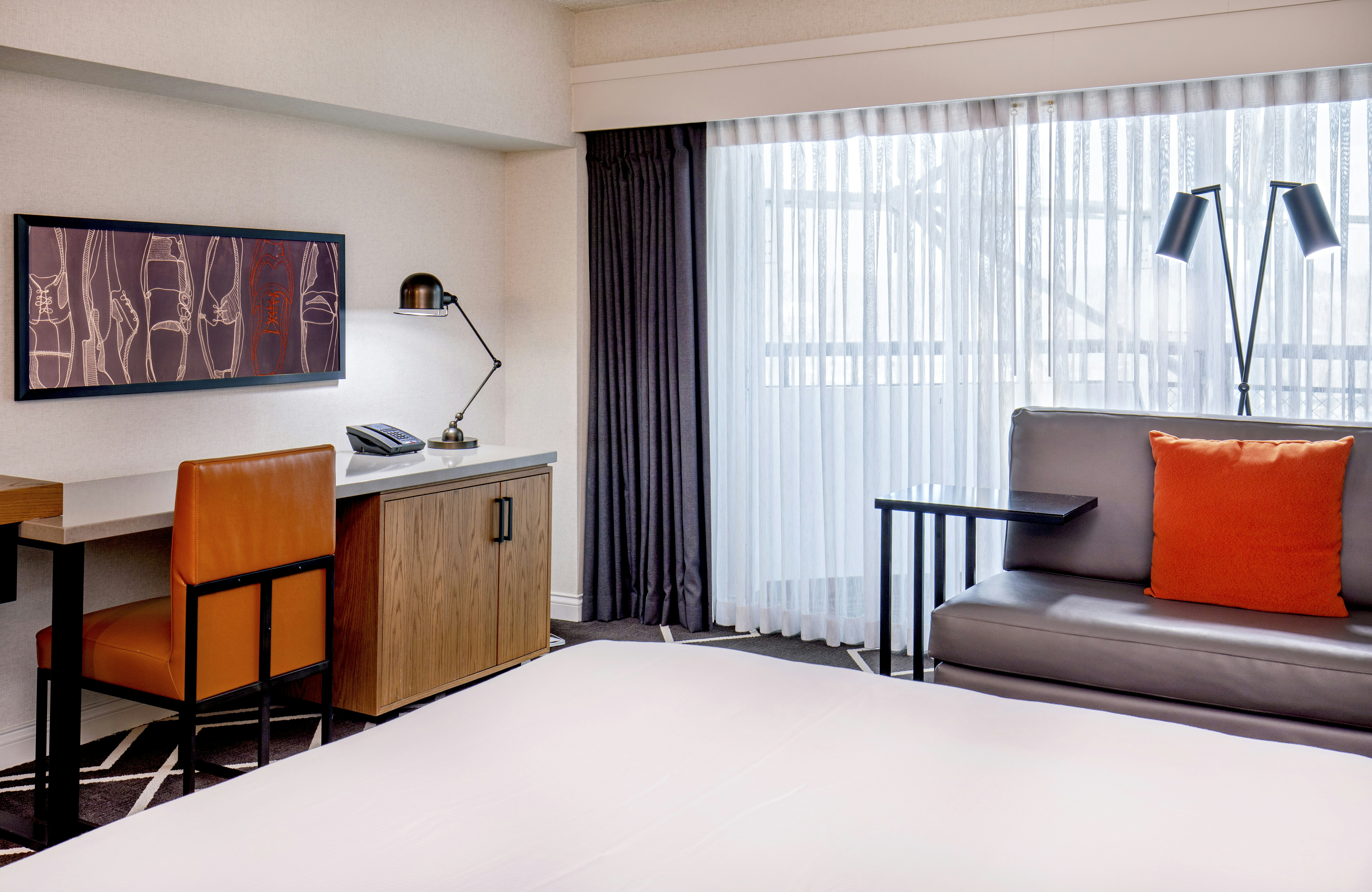 KING BED WITH BALCONY