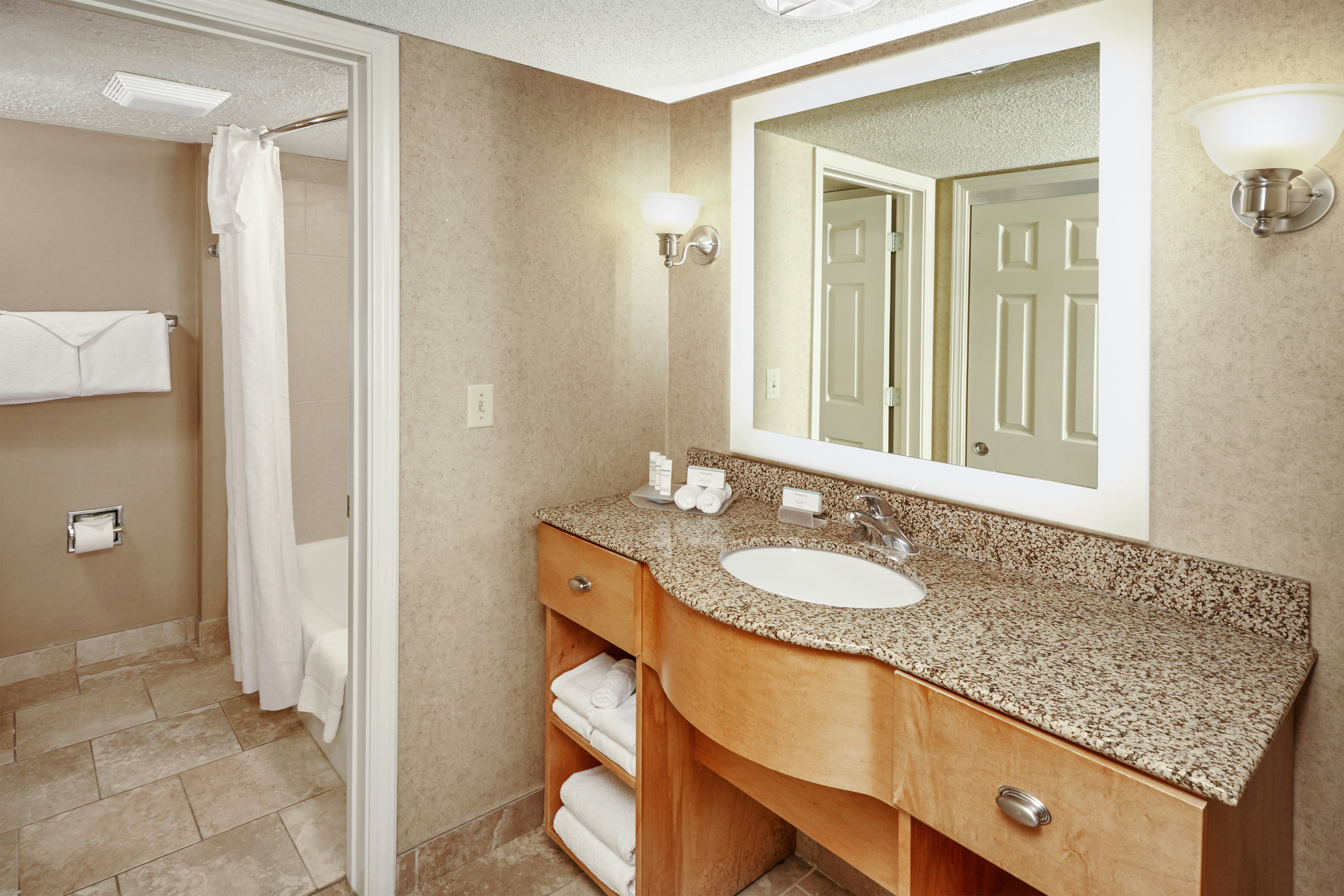 Homewood Suites by Hilton Indianapolis – Keystone Crossing