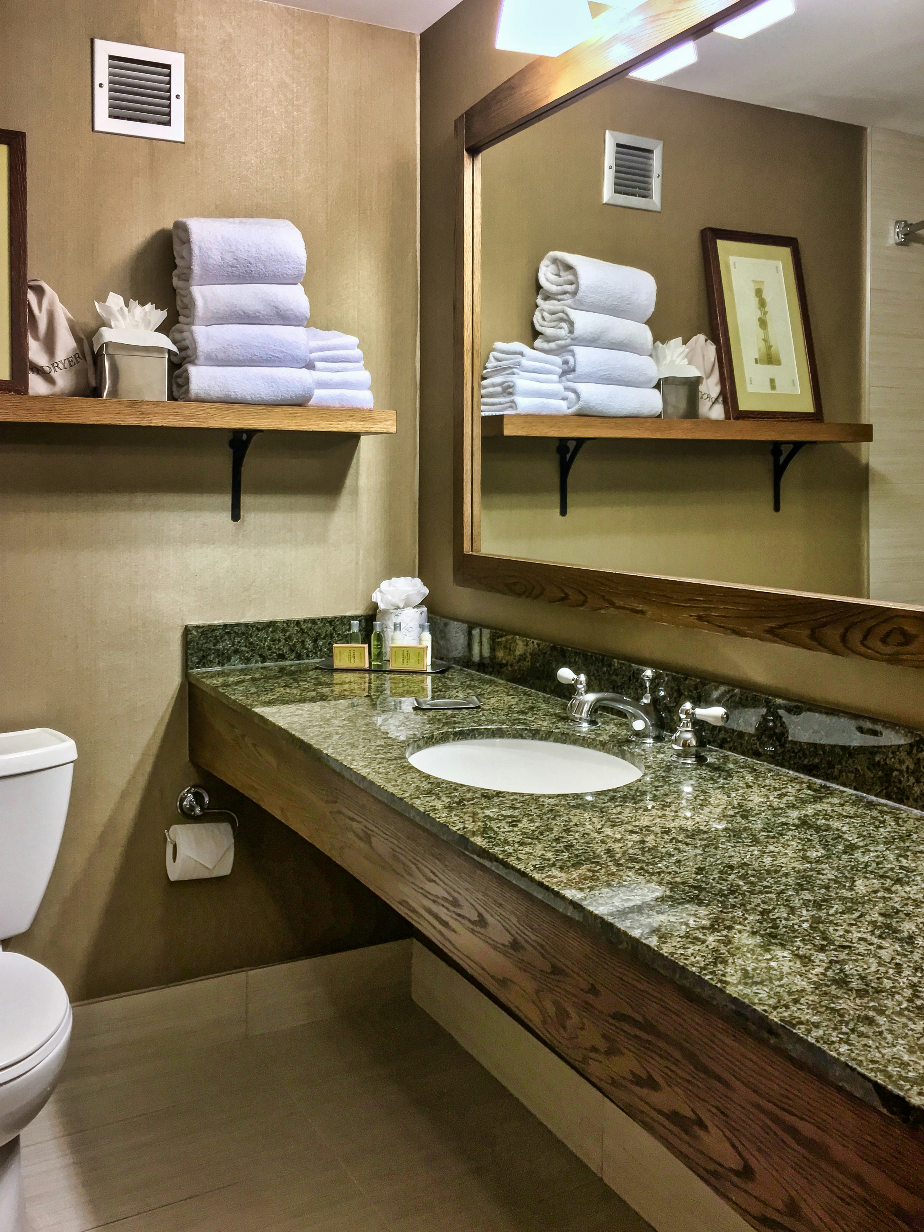 DoubleTree by Hilton Hotel Libertyville – Mundelein