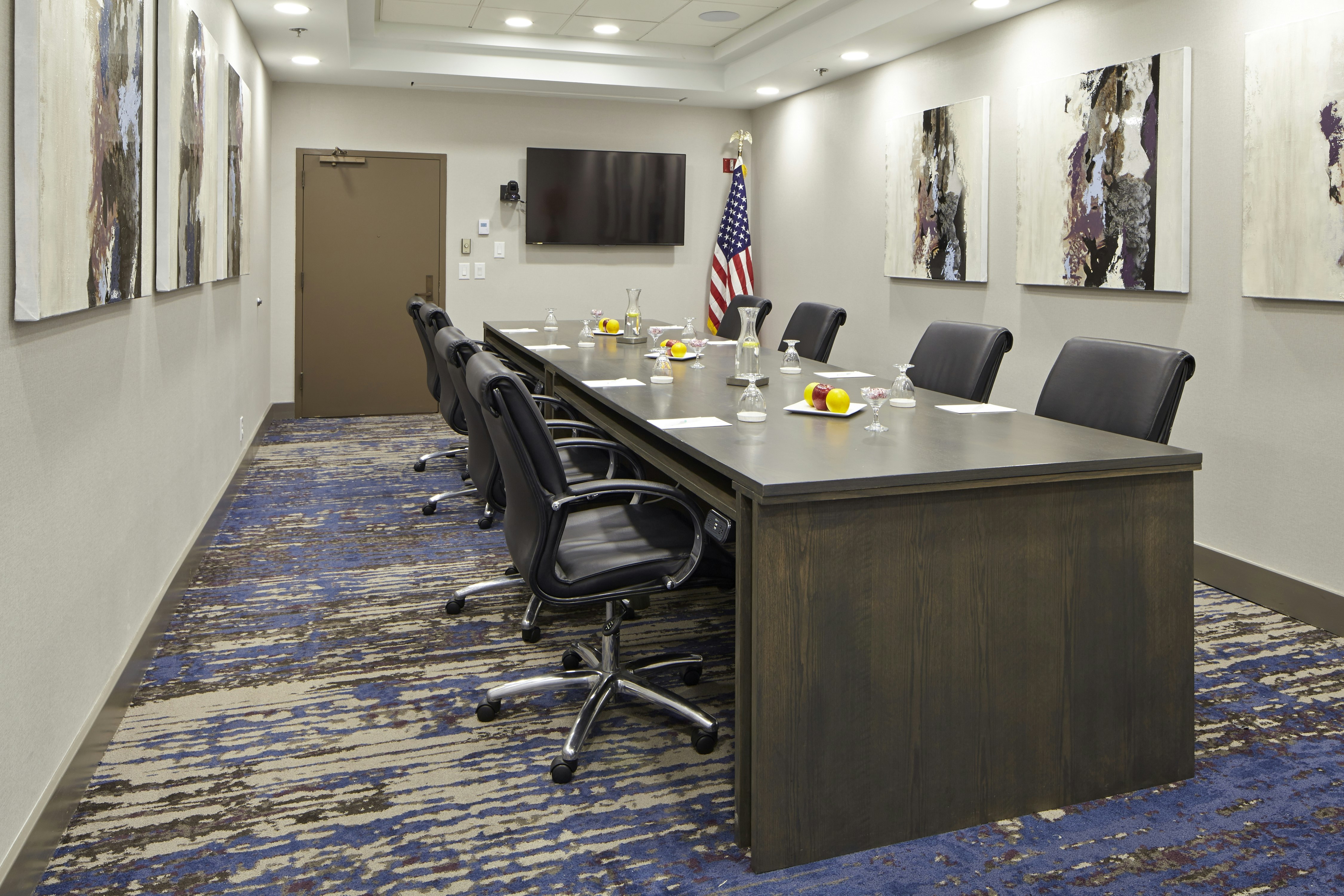 DoubleTree by Hilton Hotel Libertyville – Mundelein