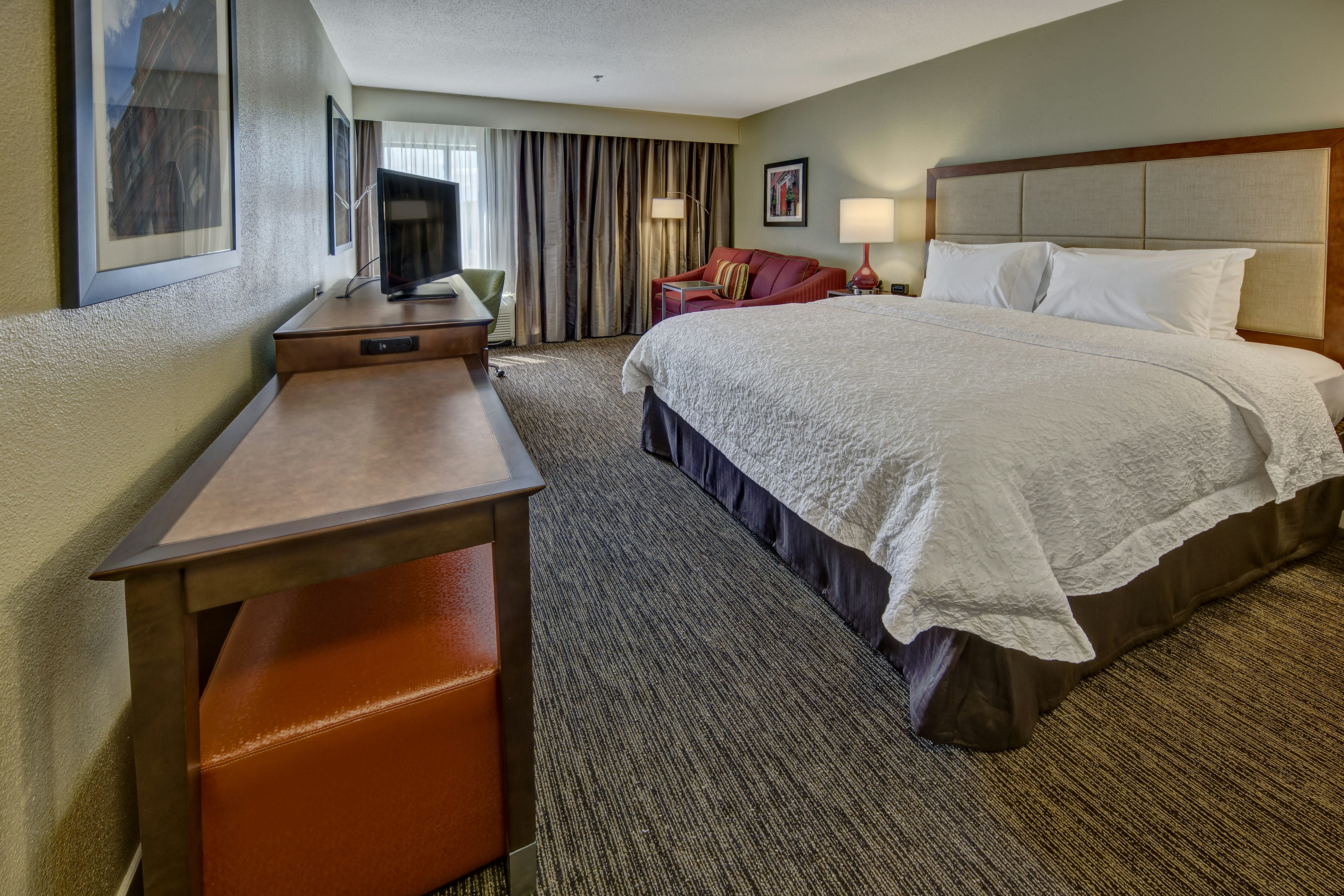 1 KING BED 1ST FL SOFABED