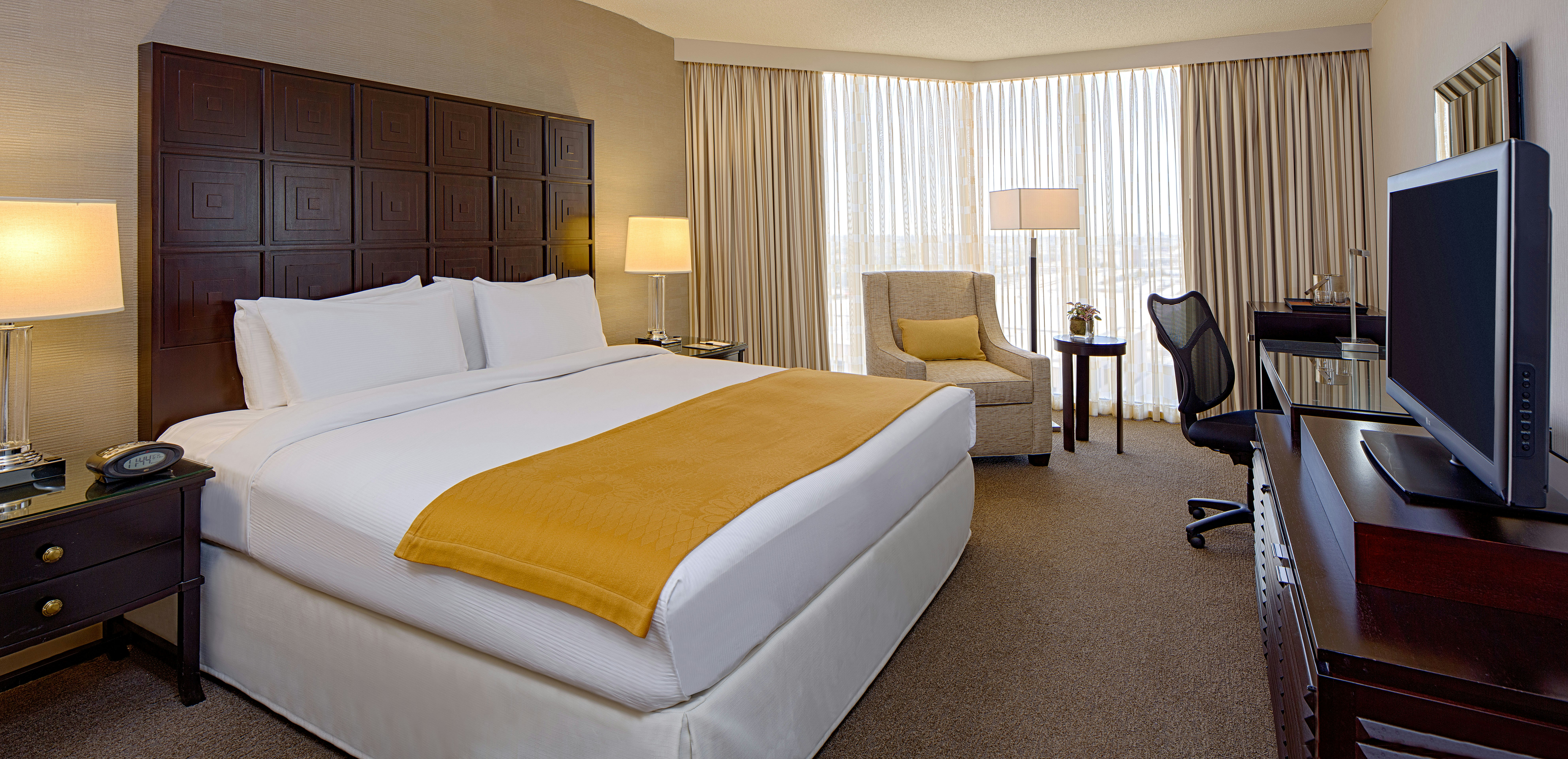 DoubleTree by Hilton Hotel Houston – Greenway Plaza