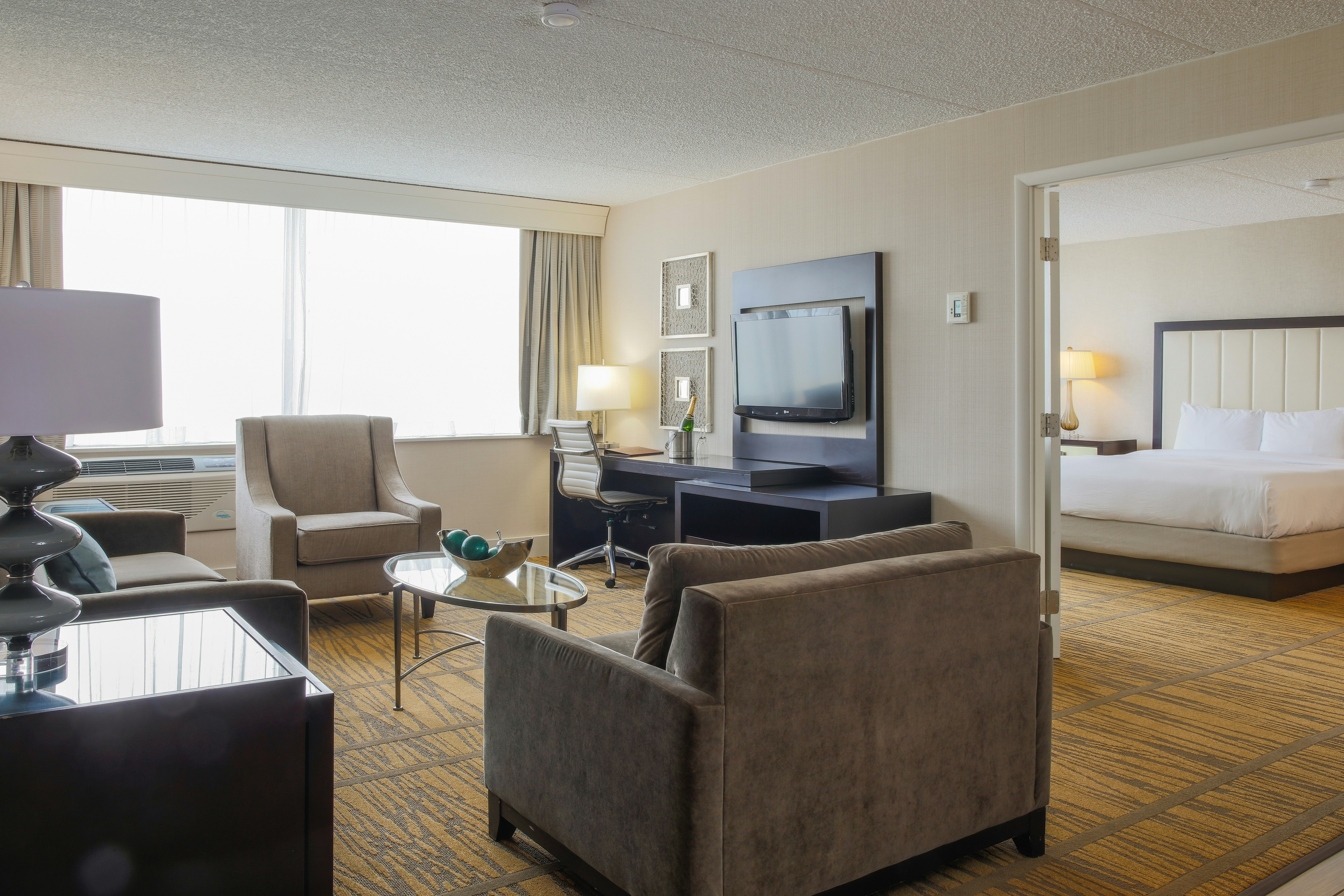 1 KING 1 BEDROOM JR SUITE