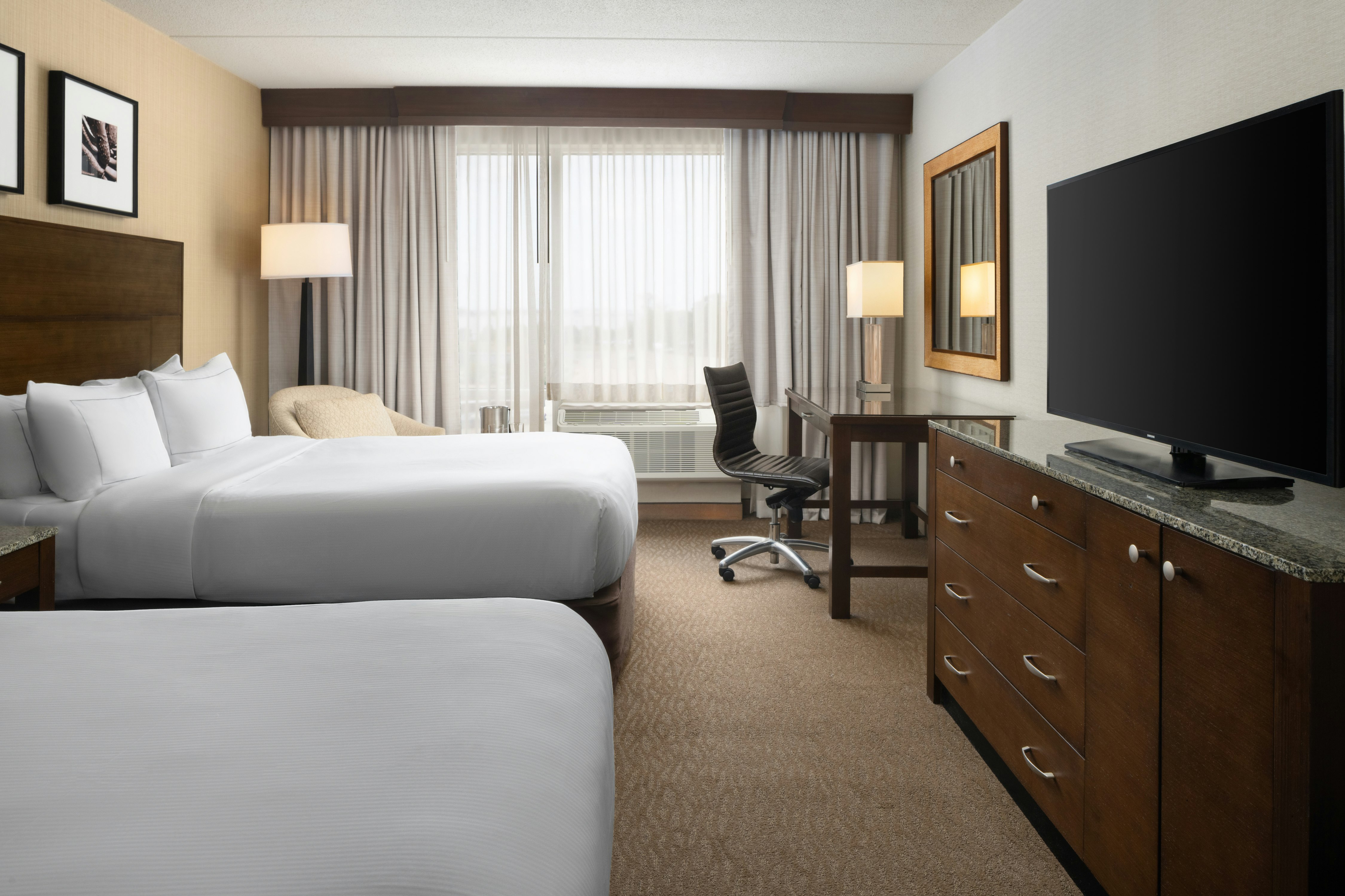 DoubleTree by Hilton Boston Bayside