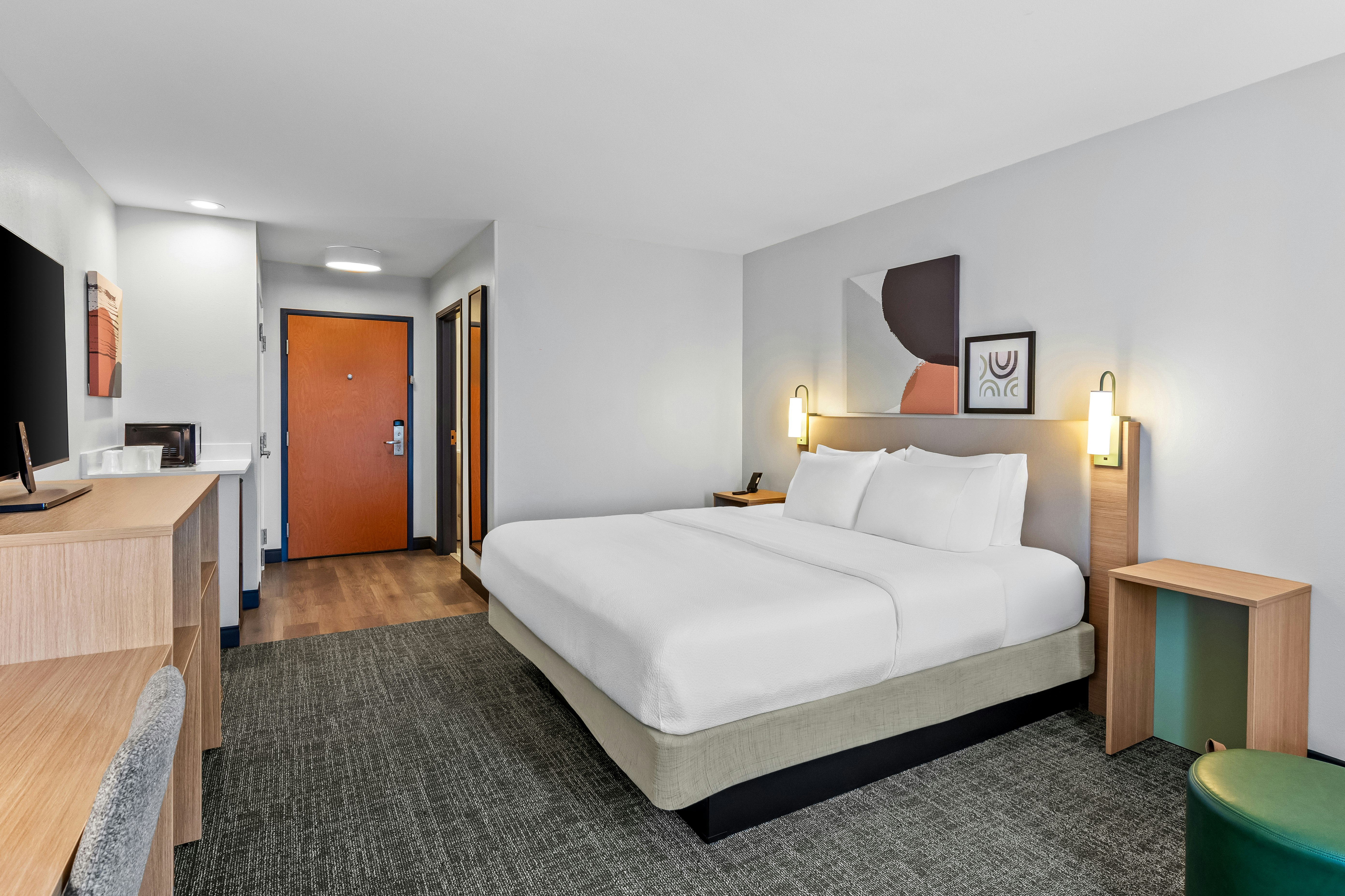 Spark by Hilton Shawnee