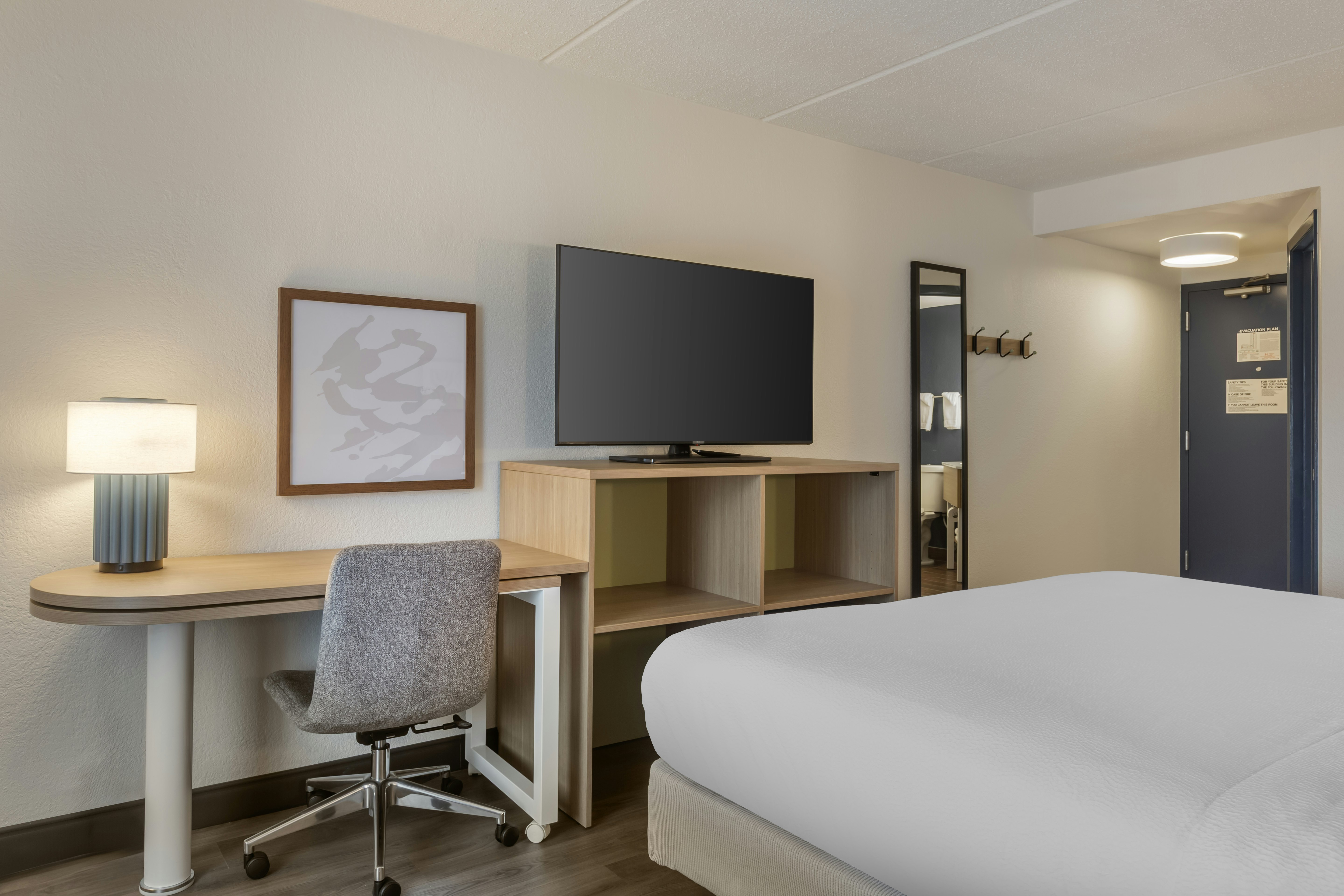 Spark by Hilton Atlanta Airport South College Park