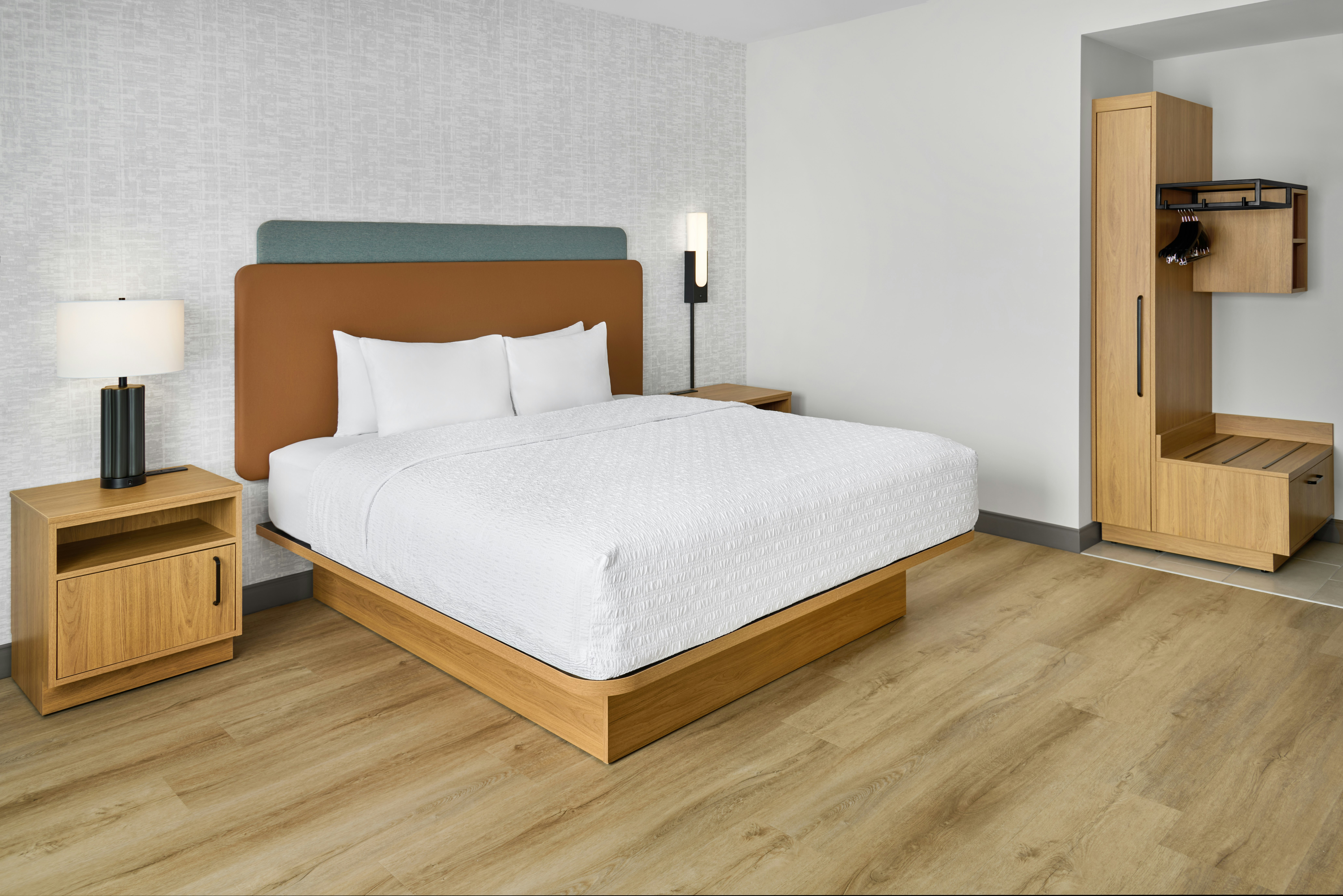Hampton Inn by Hilton Midland West