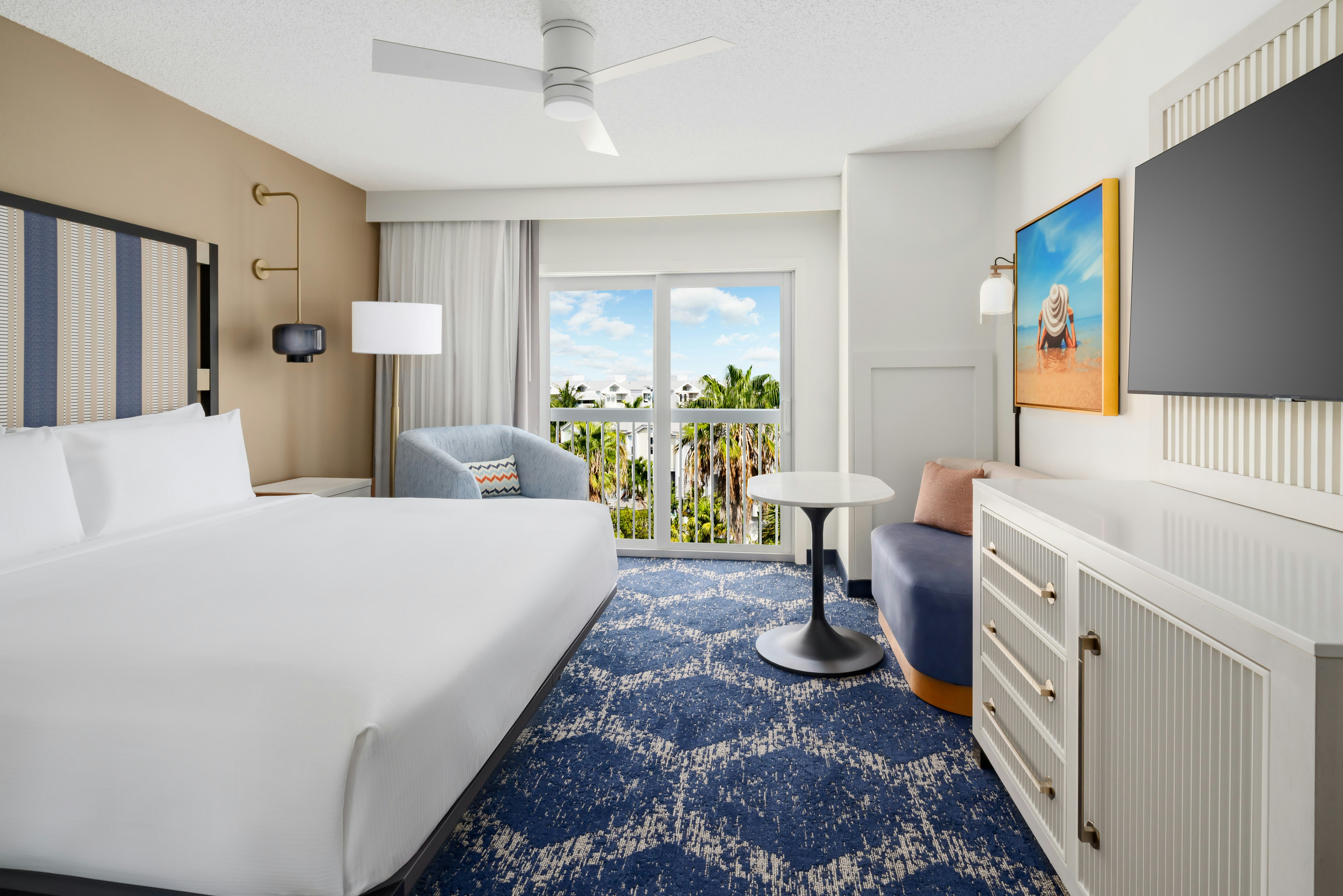 1 BEDROOM KING SUITE