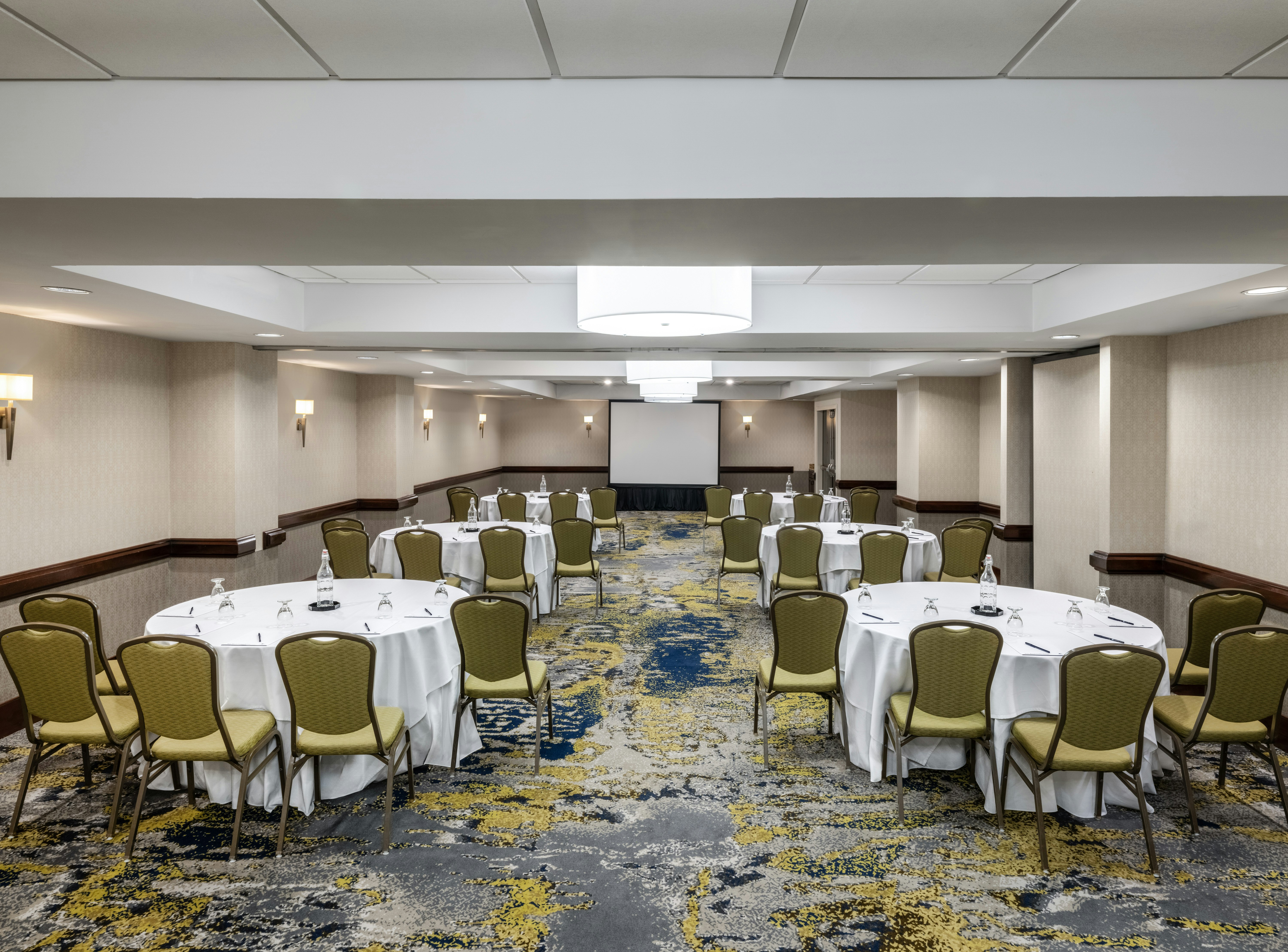 DoubleTree Suites by Hilton Hotel Charlotte-Southpark
