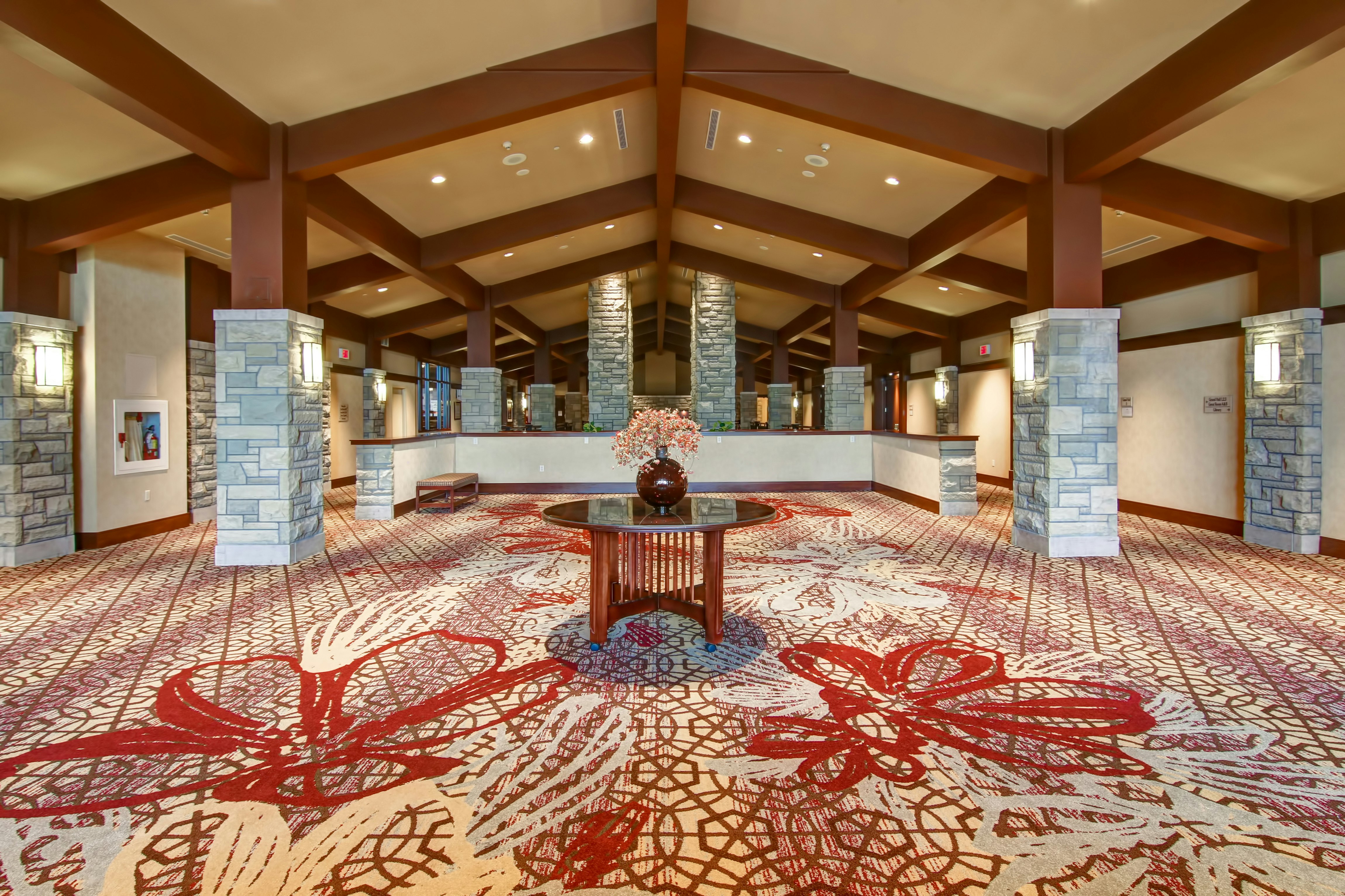 DoubleTree Fallsview Resort & Spa by Hilton - Niagara Falls