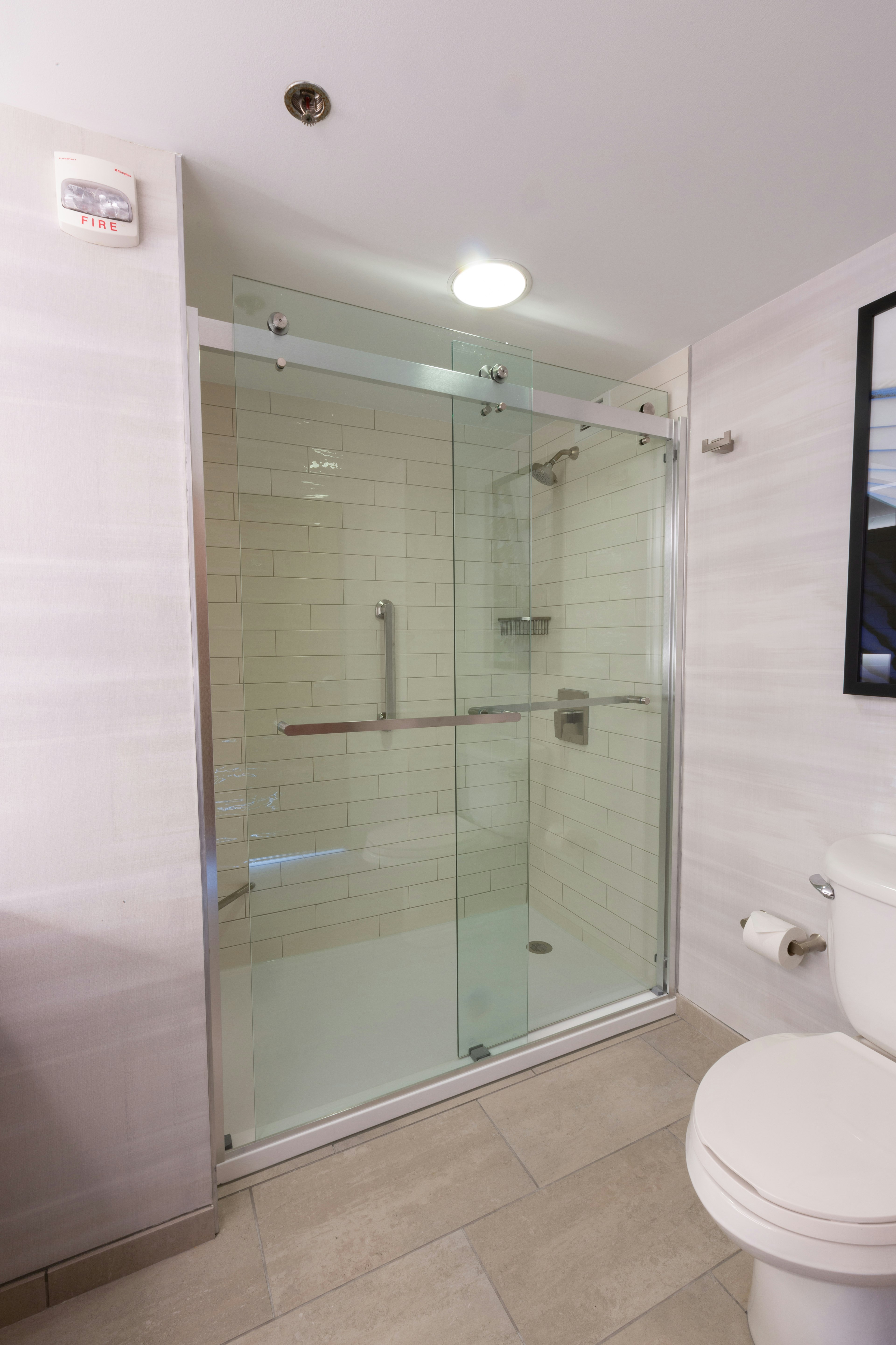KING 2 ROOM RIVER SUITE
