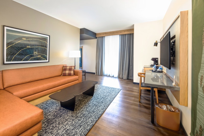 The Key Hotel Dubuque, Tapestry Collection by Hilton