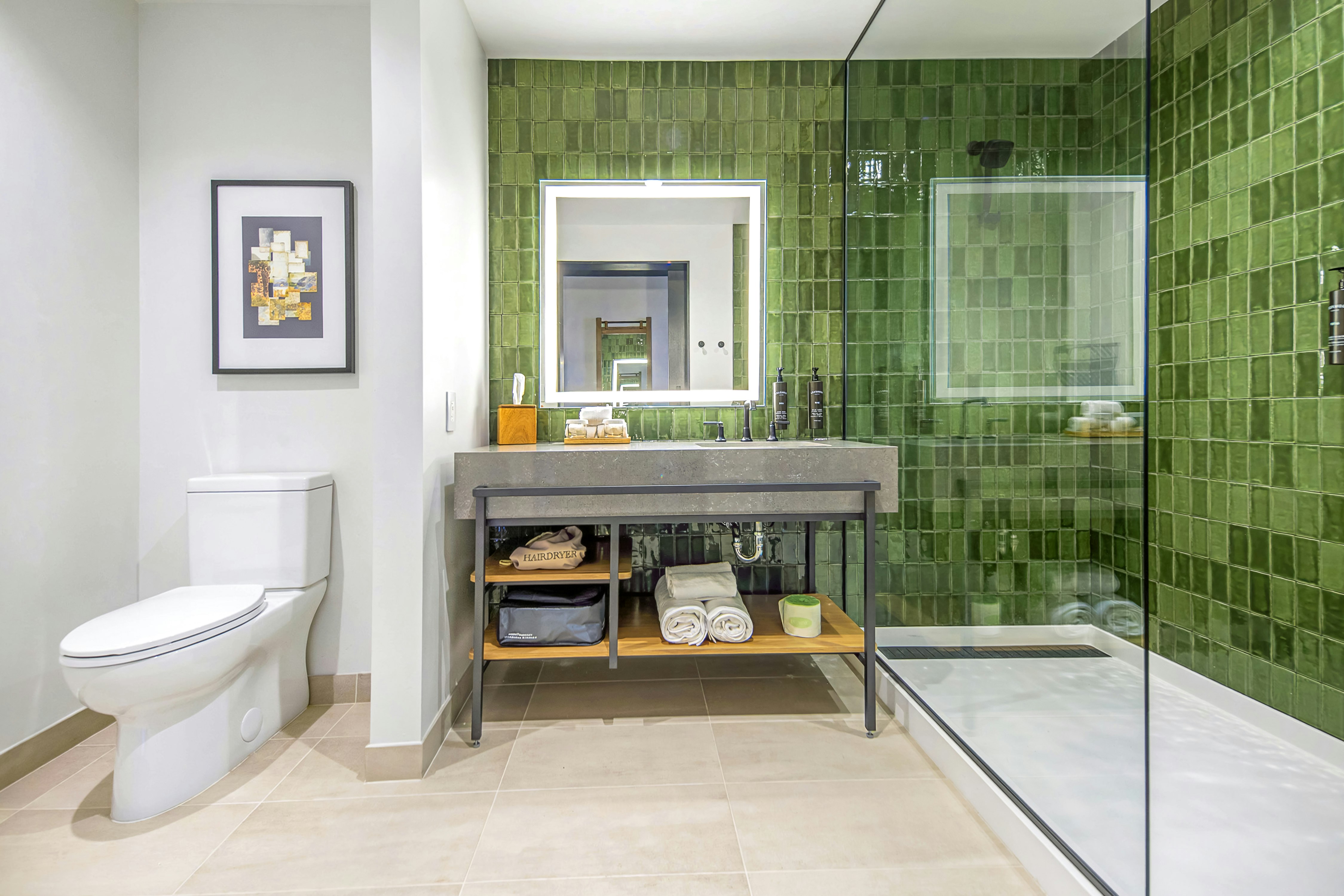 The Key Hotel Dubuque, Tapestry Collection by Hilton