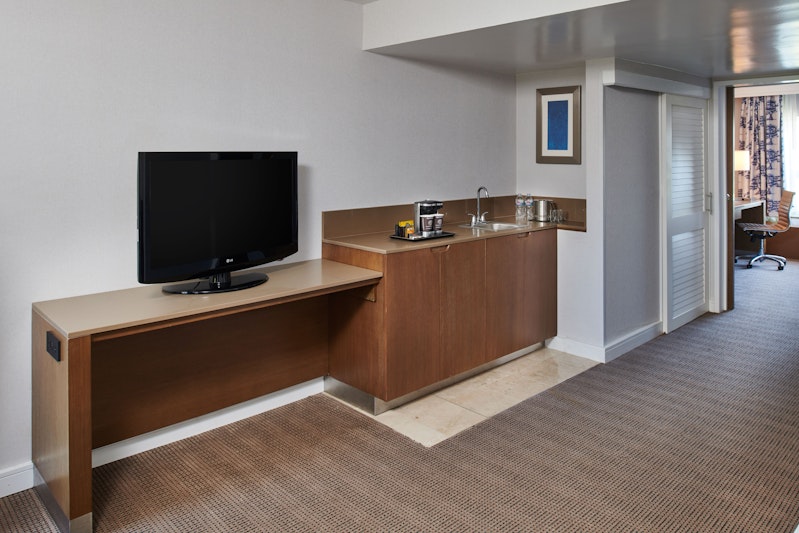 DoubleTree by Hilton Hotel Torrance – South Bay